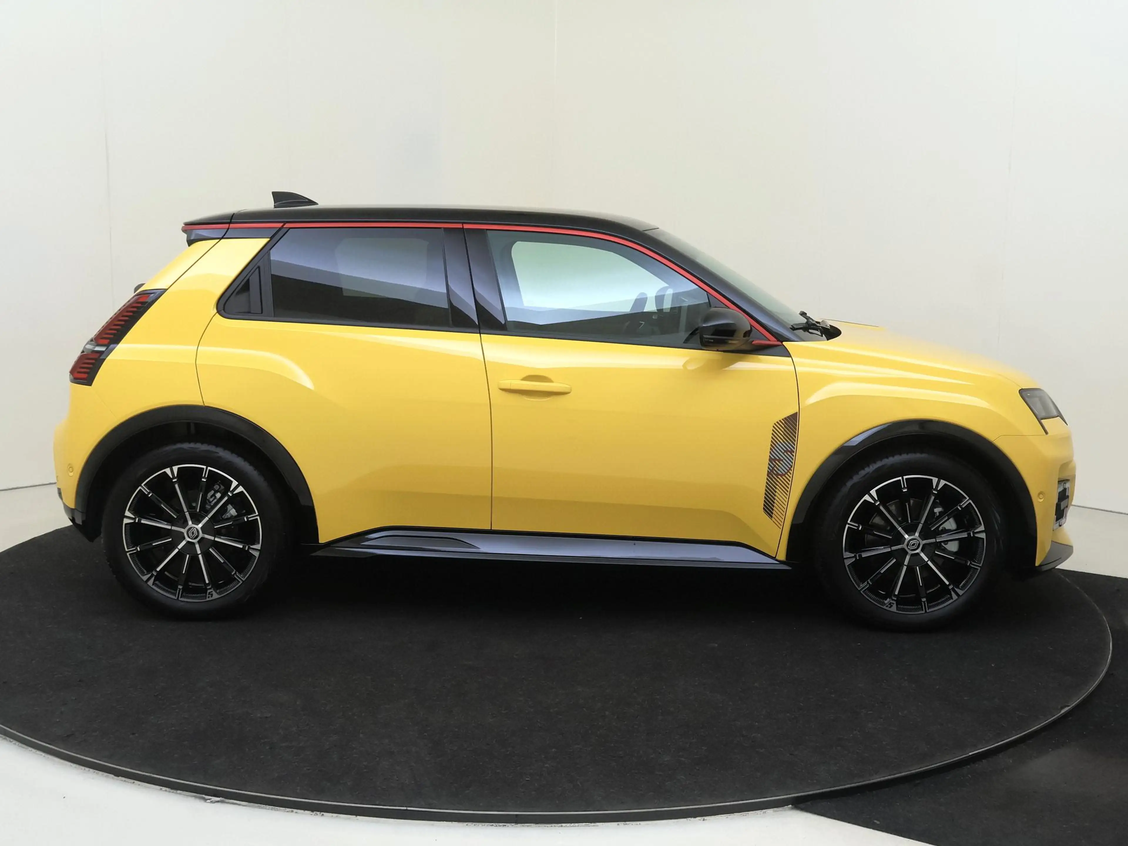 Renault R 5 comfort range iconic cinq 52 kWh 150 PK | Navigati — photo 9