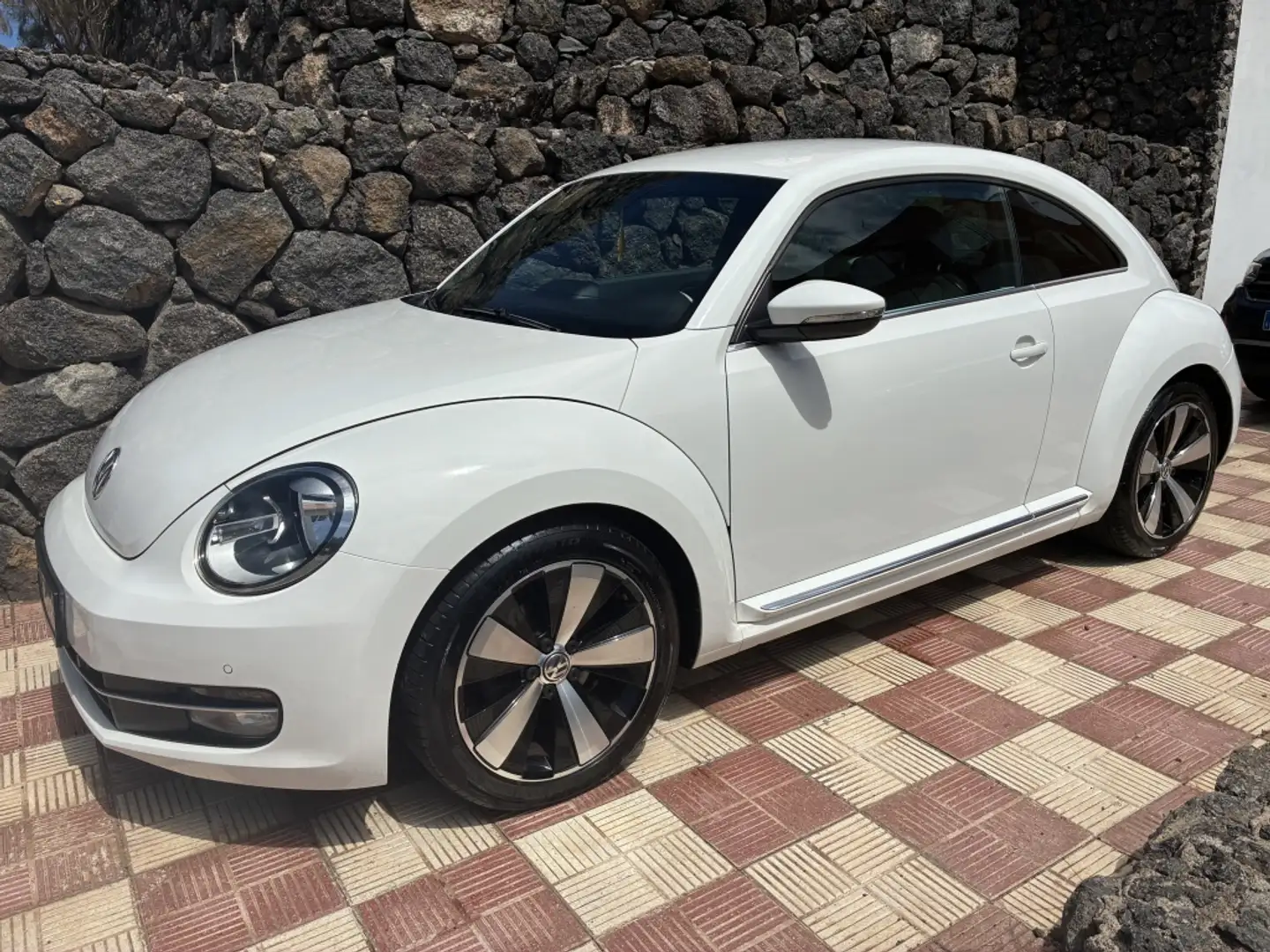 Volkswagen Beetle 1.2 TSI Design 105 Blanco - 1