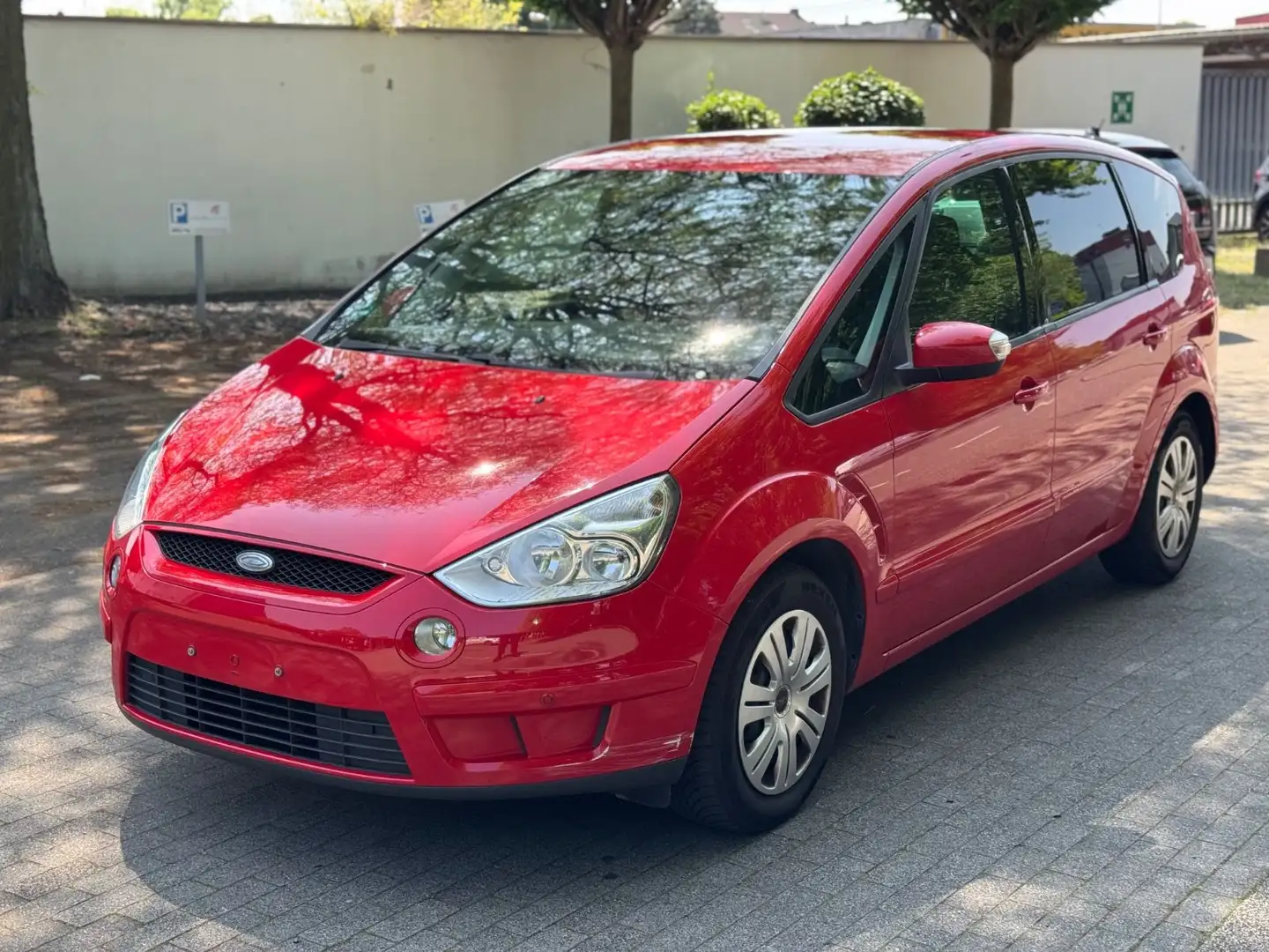 Ford S-Max S-MAX Trend Červená - 1