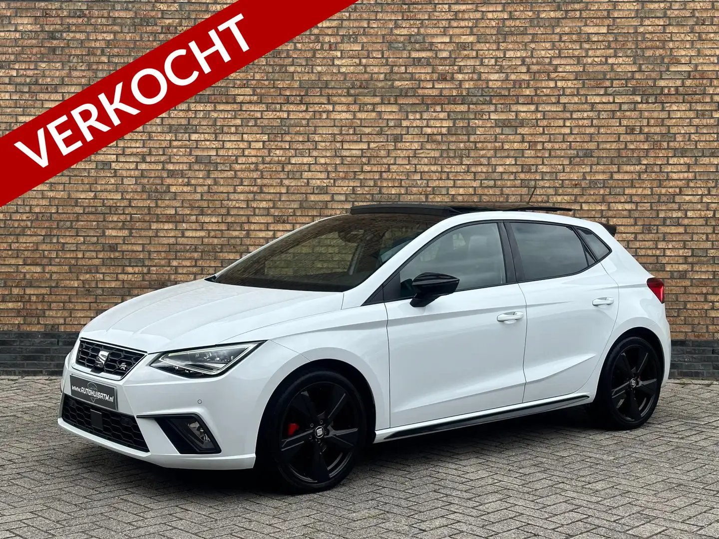SEAT Ibiza 1.0 TSI FR Black Edition Pano Virtual Led Stoelvw Wit - 1