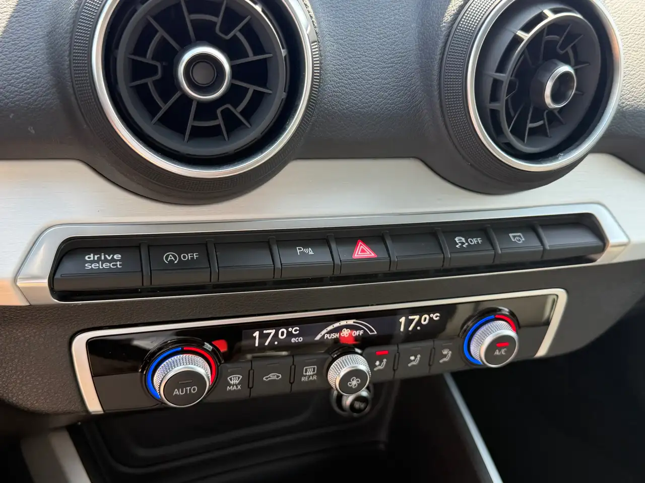 Audi Q2 35 TFSI, миниатюра 23