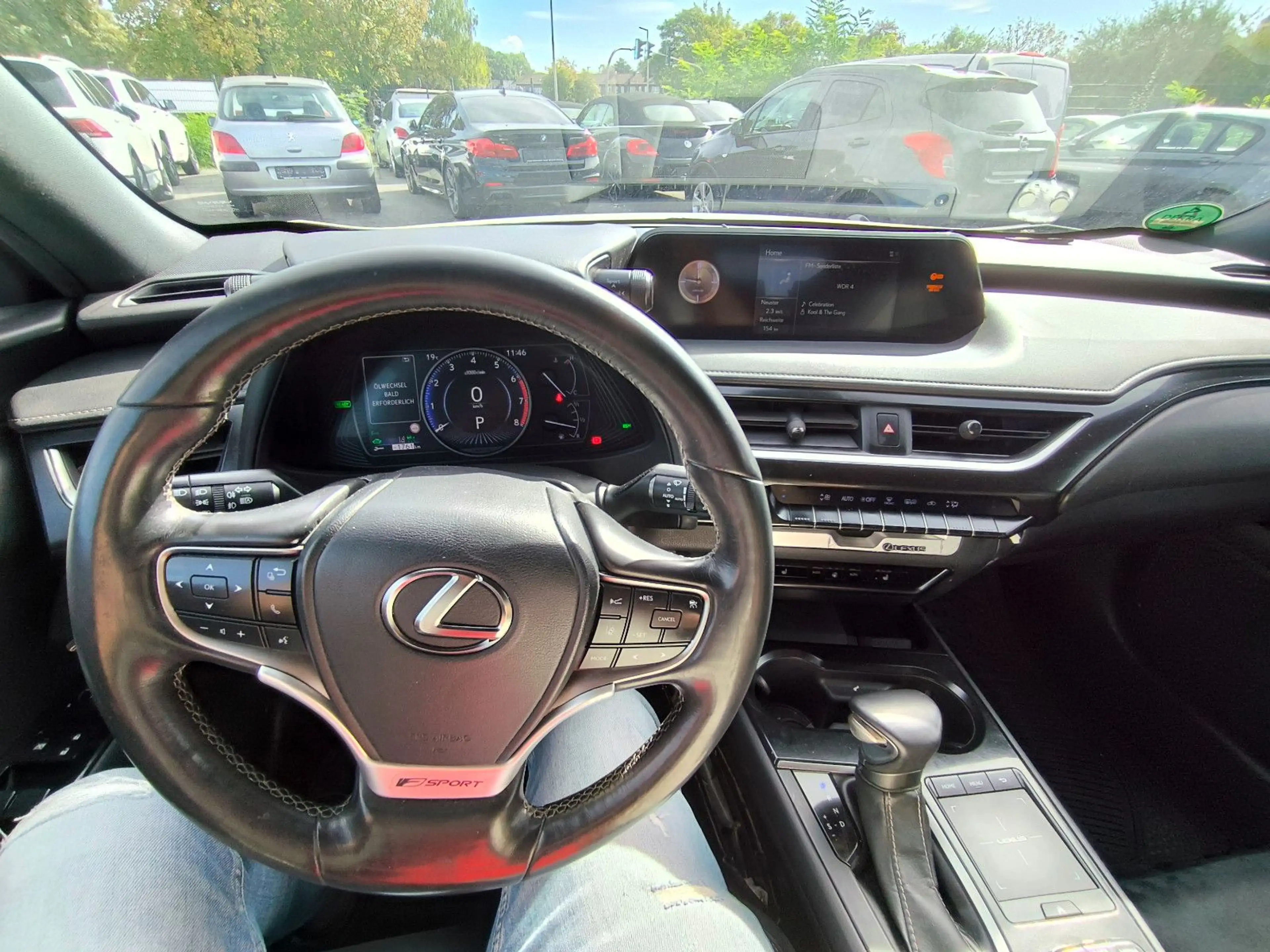 Lexus UX 250h EX TAXI,IST BEIGE FOLIERT,KLIMA,AUTOMAT — photo 2