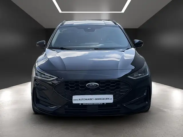Ford Focus view 8