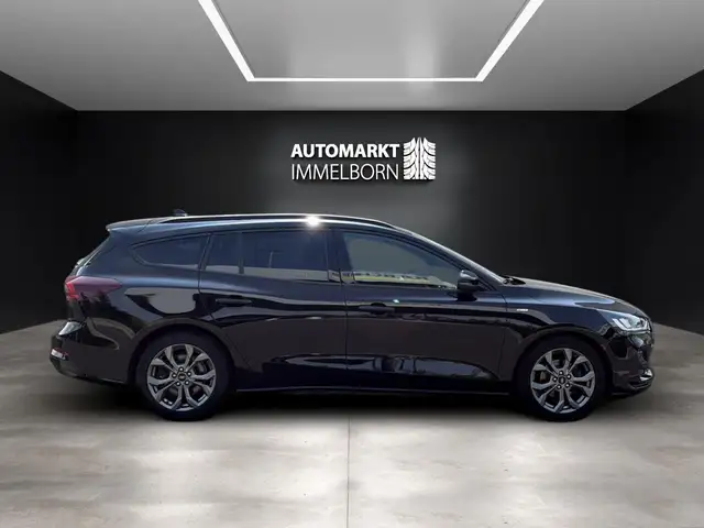 Ford Focus view 7