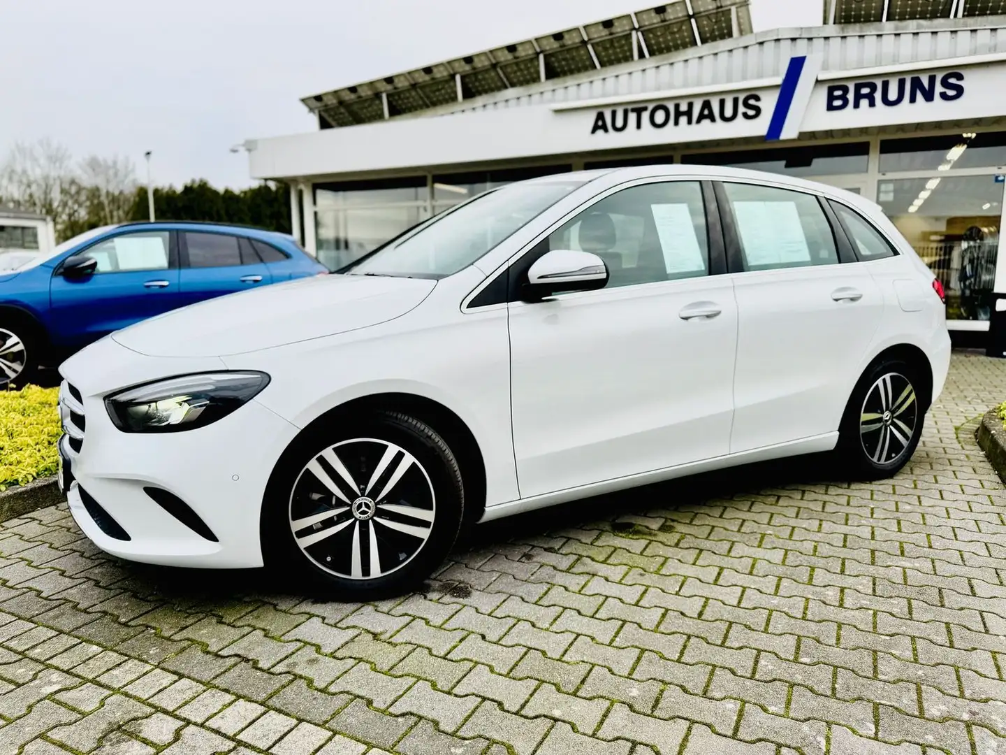 Mercedes-Benz B 250 e PROGRESSIVE, RFK, LED, Fernlicht-Ass., DAB, PTS Weiß - 2