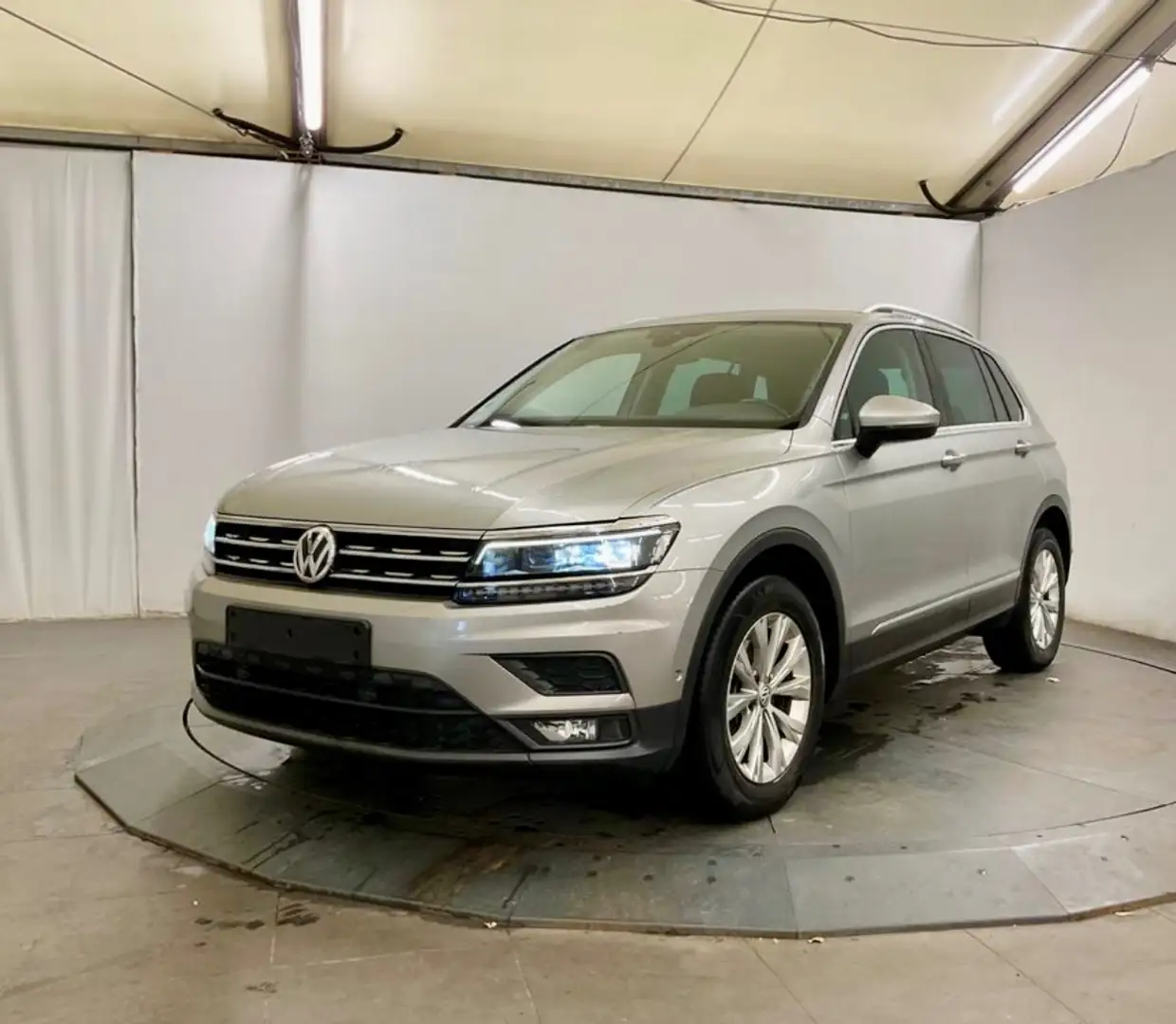 Volkswagen Tiguan Tiguan 1.4 tsi 4Motion Grijs - 1