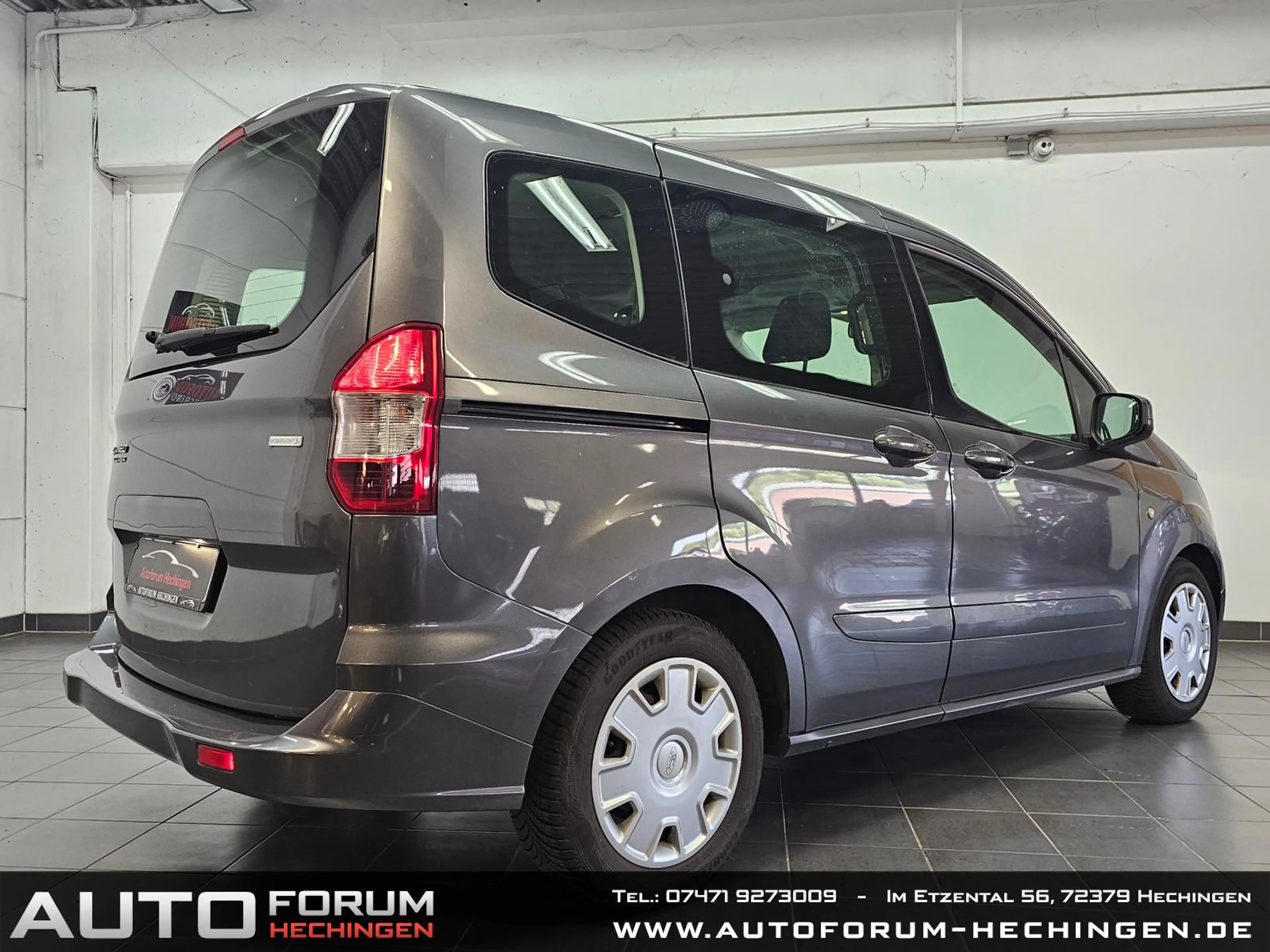 Ford Tourneo Courier Ecoboost Trend — photo 8