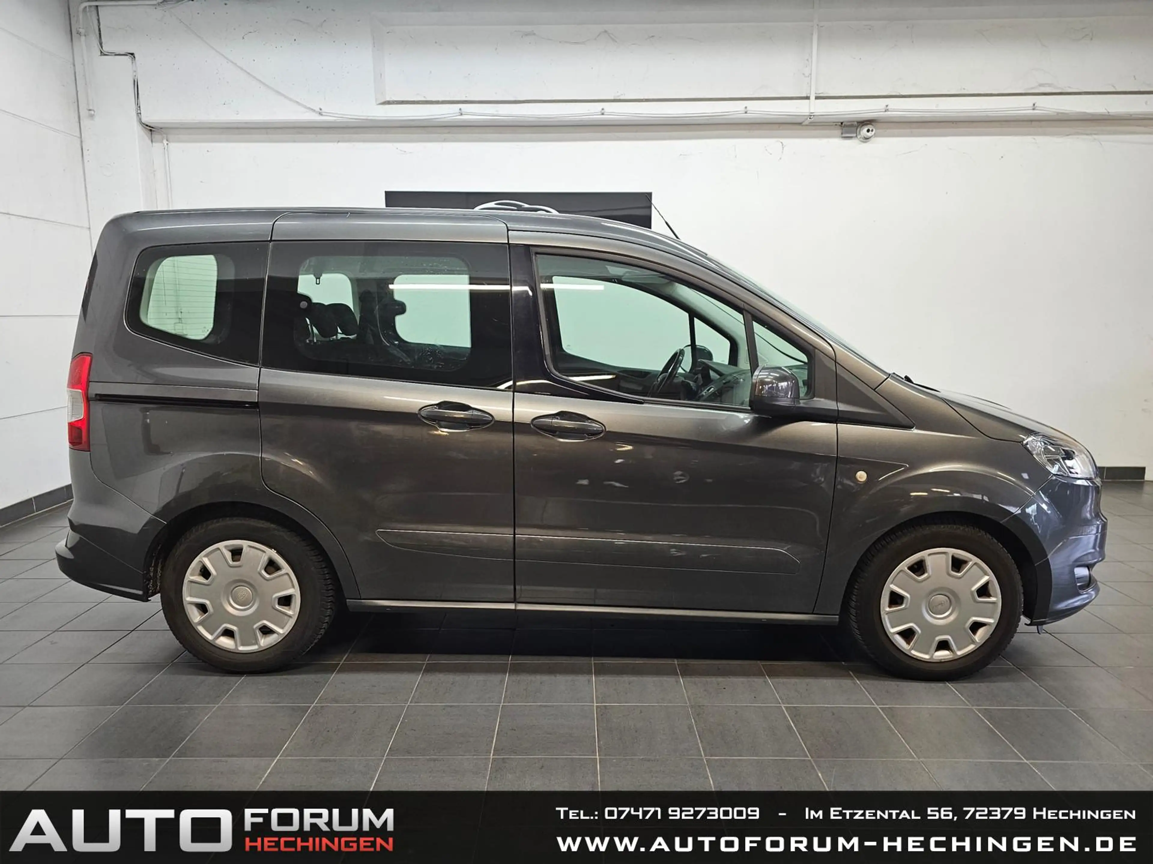 Ford Tourneo Courier Ecoboost Trend — photo 9