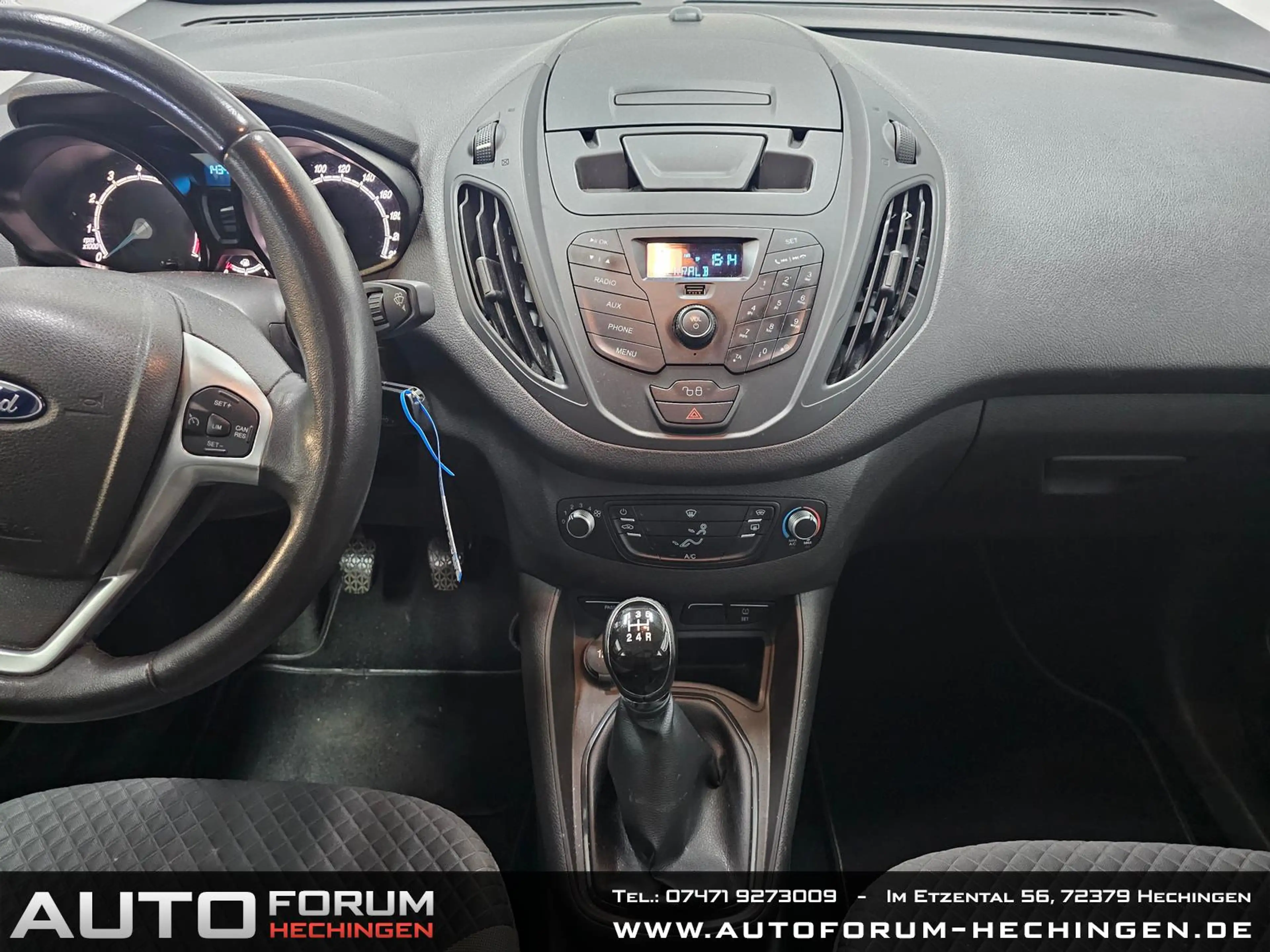 Ford Tourneo Courier Ecoboost Trend — photo 13