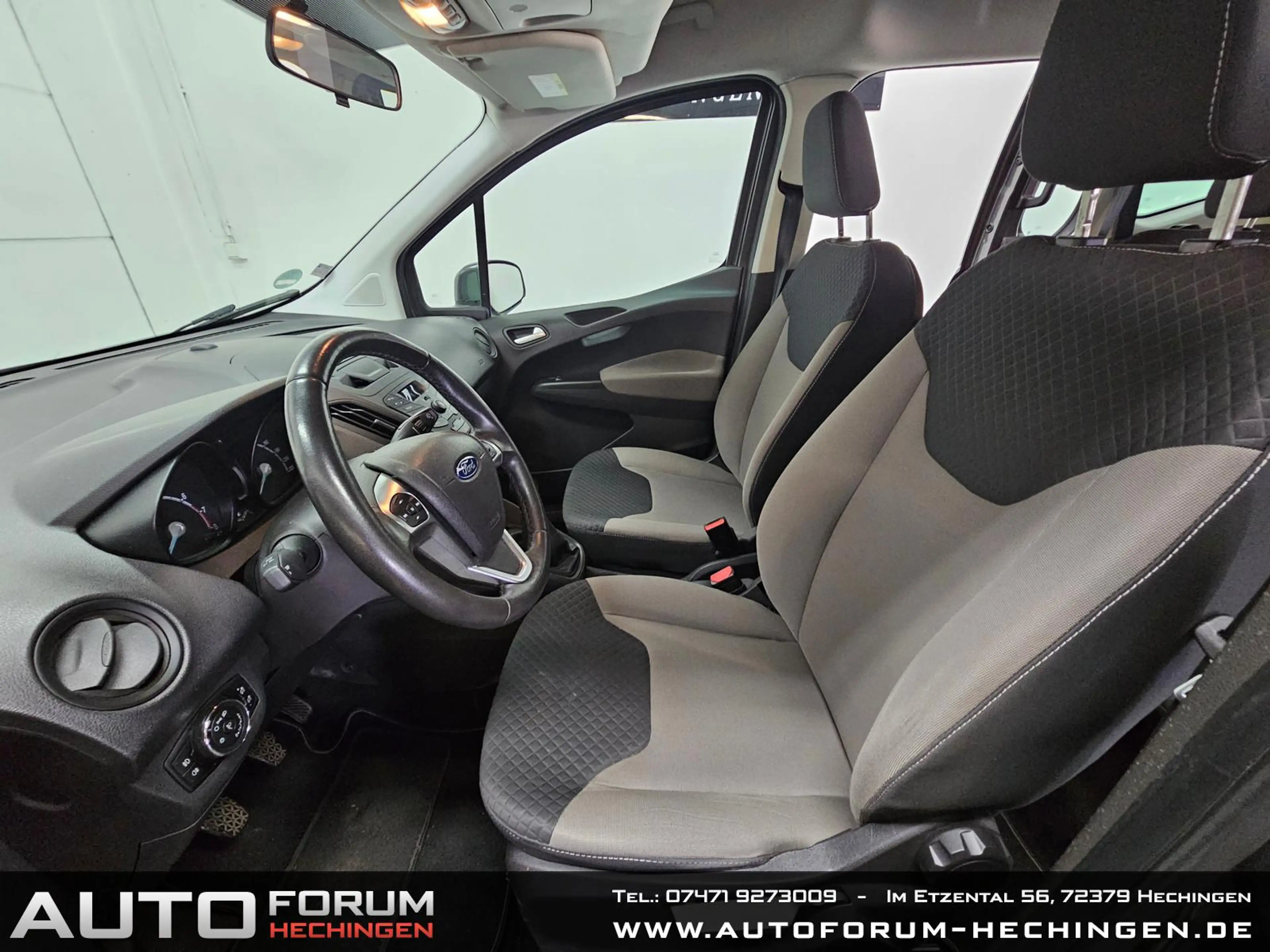 Ford Tourneo Courier Ecoboost Trend — photo 15