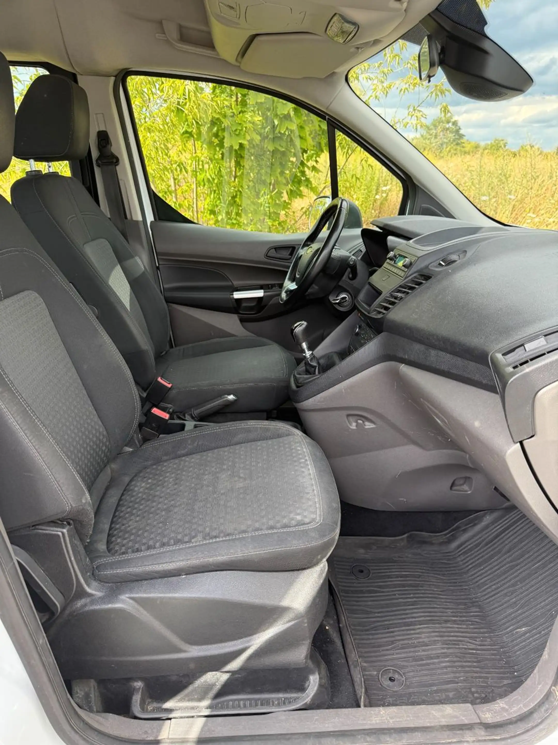 Ford Grand Tourneo Connect 1.Hand Bi-Xenon — photo 14