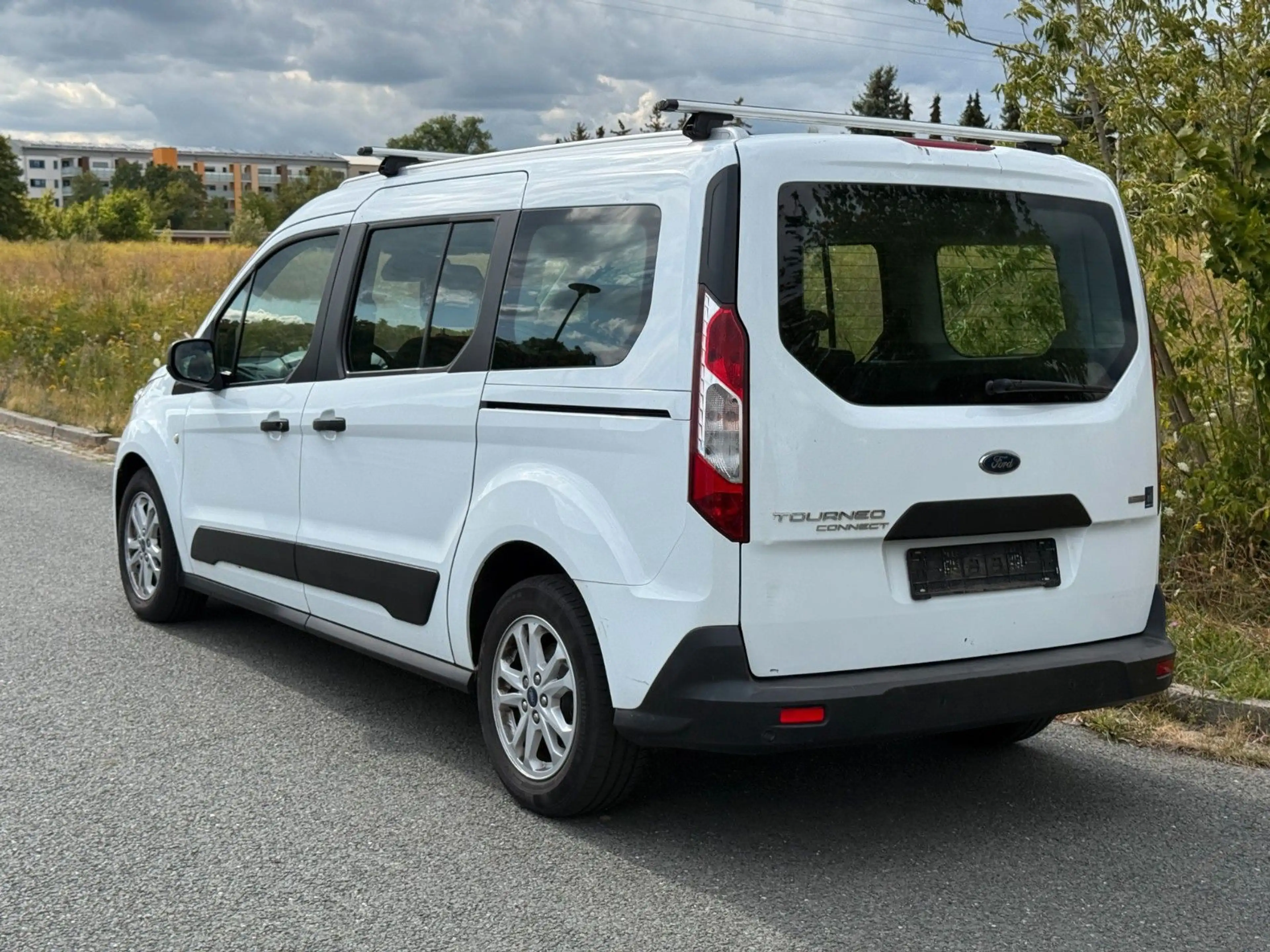 Ford Grand Tourneo Connect 1.Hand Bi-Xenon — photo 4