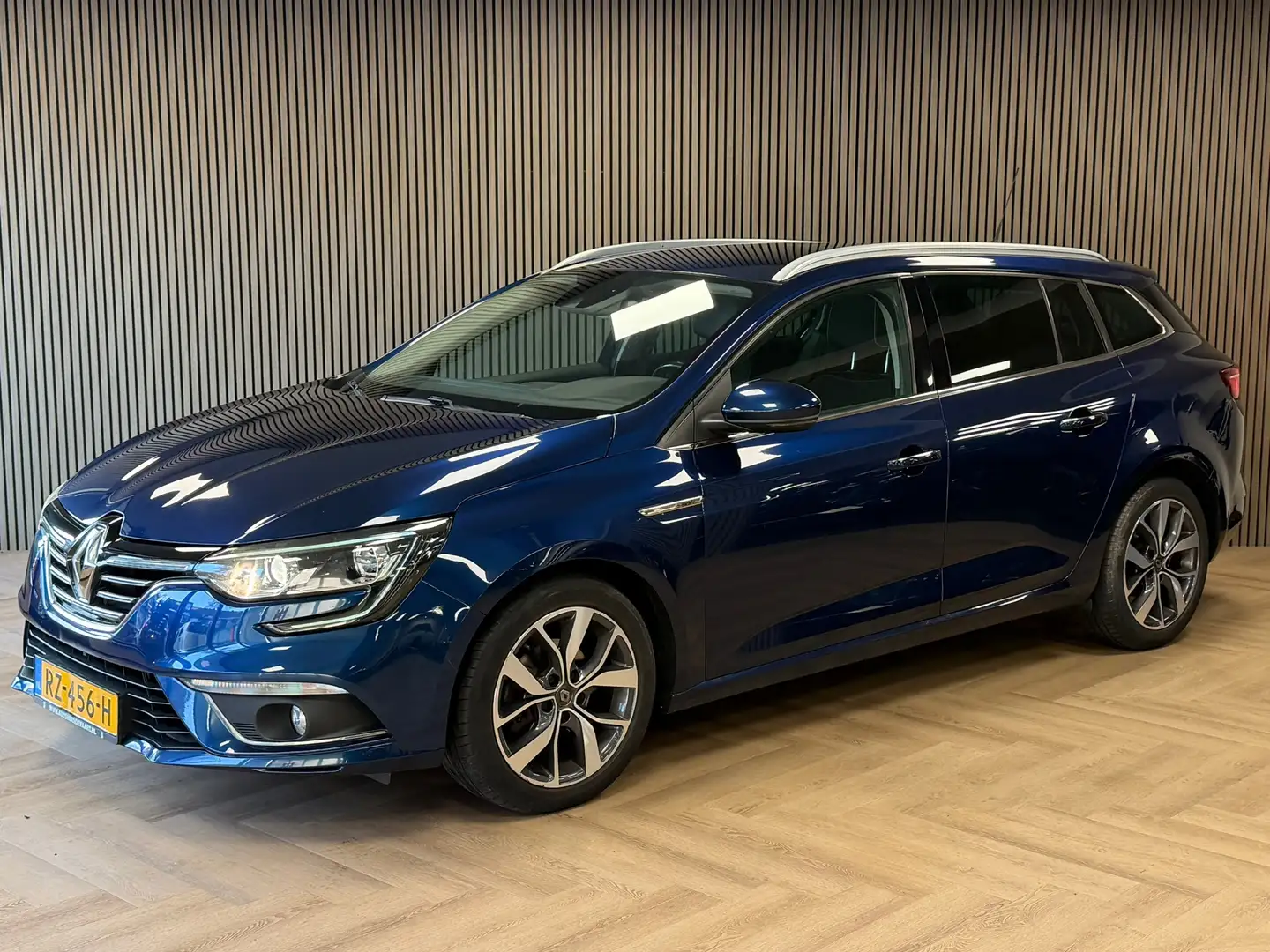 Renault Megane Estate 1.2 TCe Bose 1E EIGENAAR PARKEERSENSOREN AC Blau - 1
