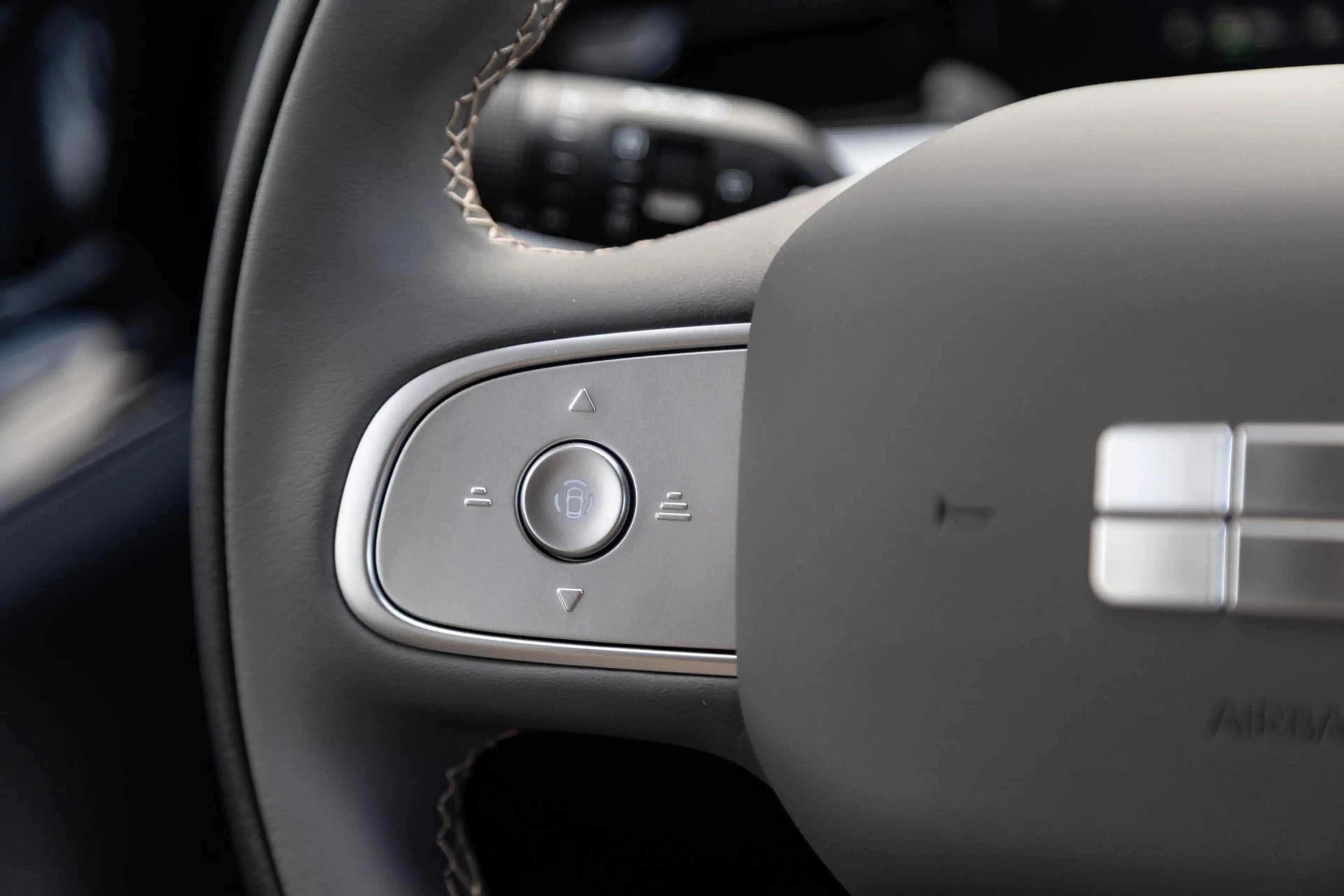 Geely E2 Ultra 47 kWh | 345km WLTP | 540 Camera | Park a — photo 10