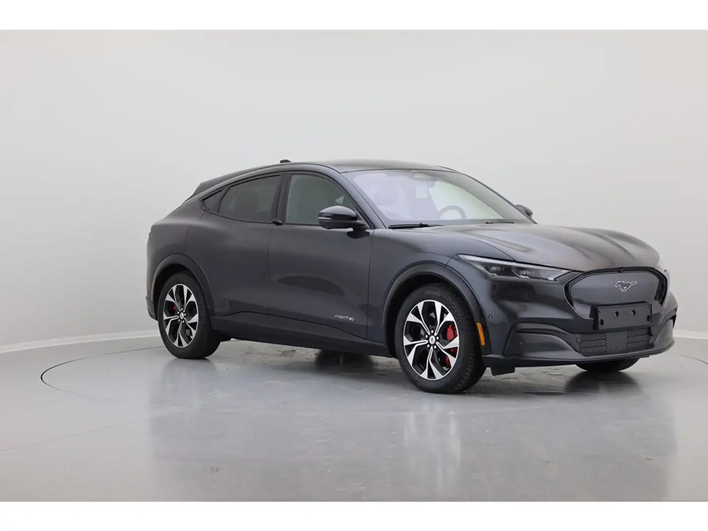 Ford Mustang Mach-E AWD Standard Range - 2