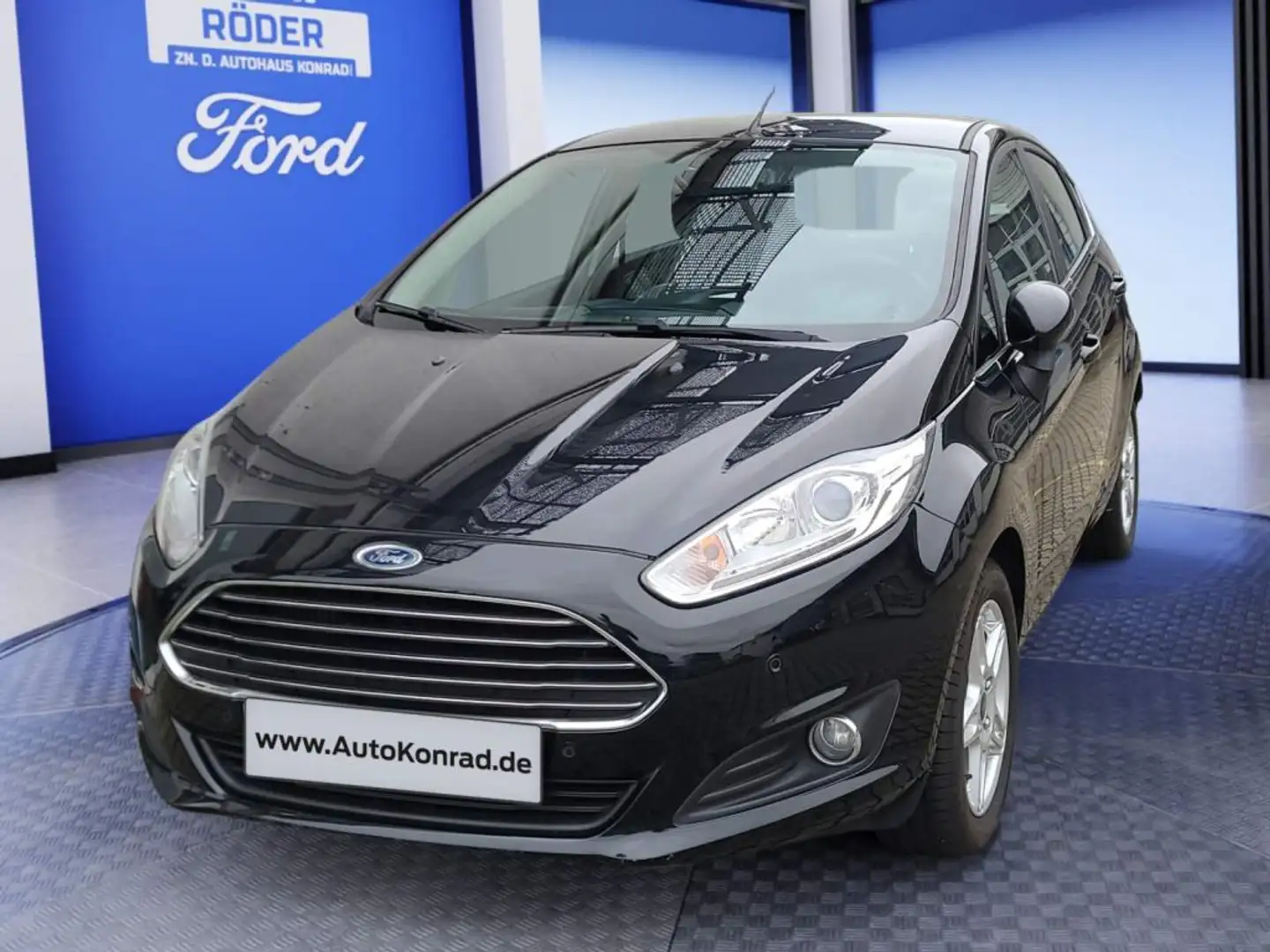 Ford Fiesta 1.0 EcoBoost Start-Stop Titanium Noir - 1