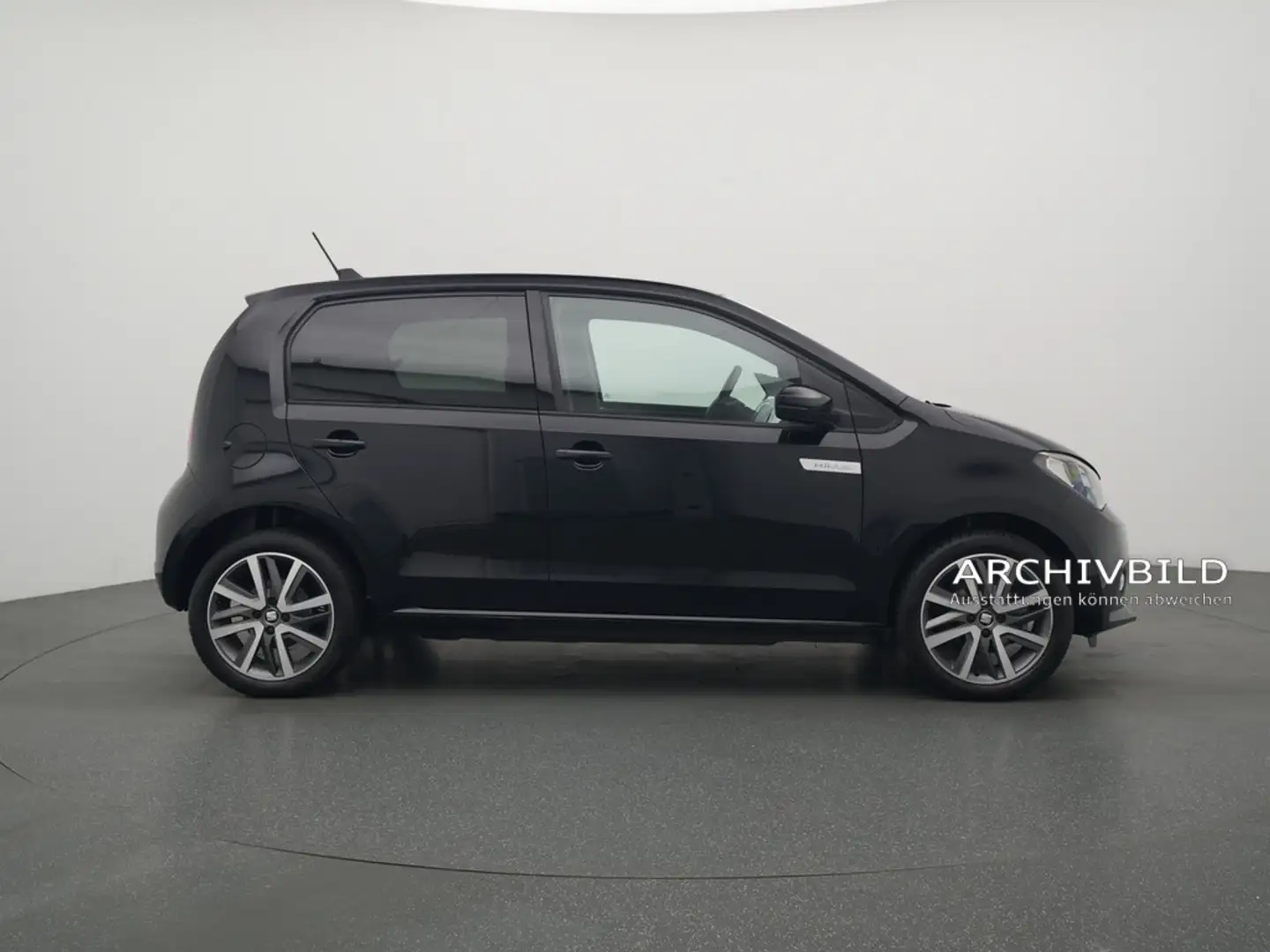 SEAT Mii electric Plus NAVI SHZ PDC KLIMA Schwarz - 2