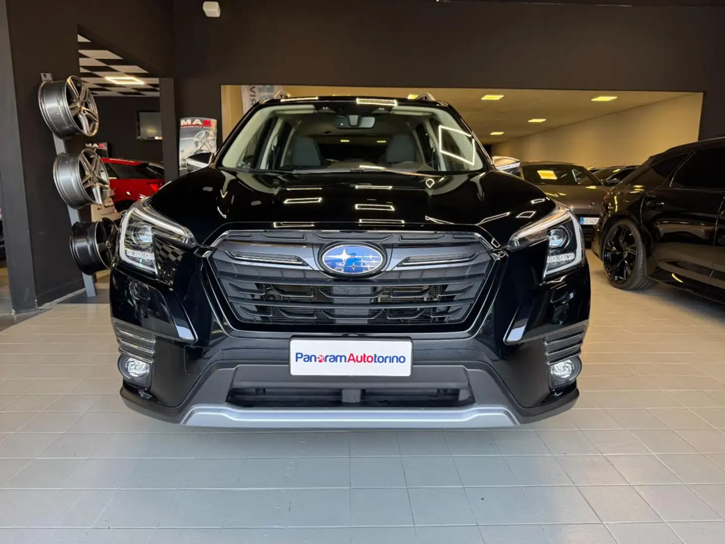 Subaru Forester 2.0 e-Boxer MHEV CVT Lineartronic Style AWD Negru - 2