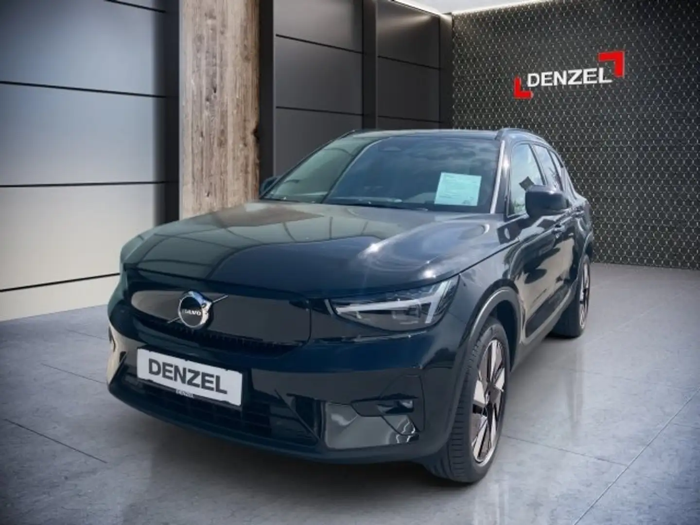 Volvo EX40 Plus, Single Motor Extended Range, Vollelektrisch Schwarz - 2