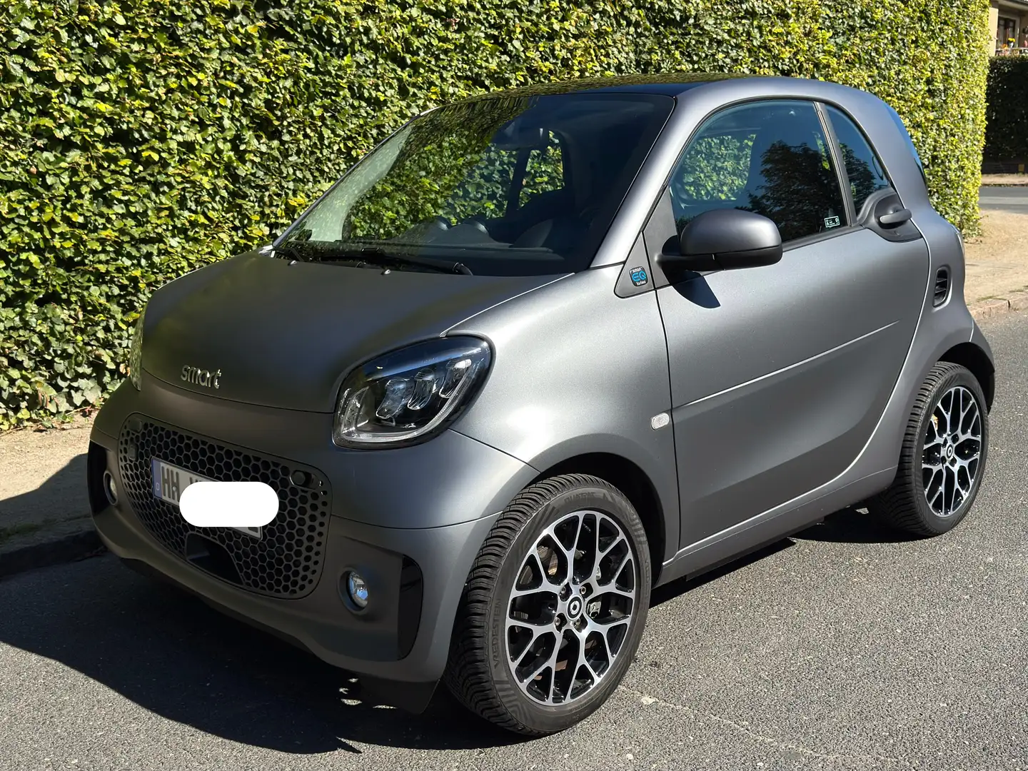 smart forTwo EQ Coupe +Prime +Exclusive +Garantie Grau - 2