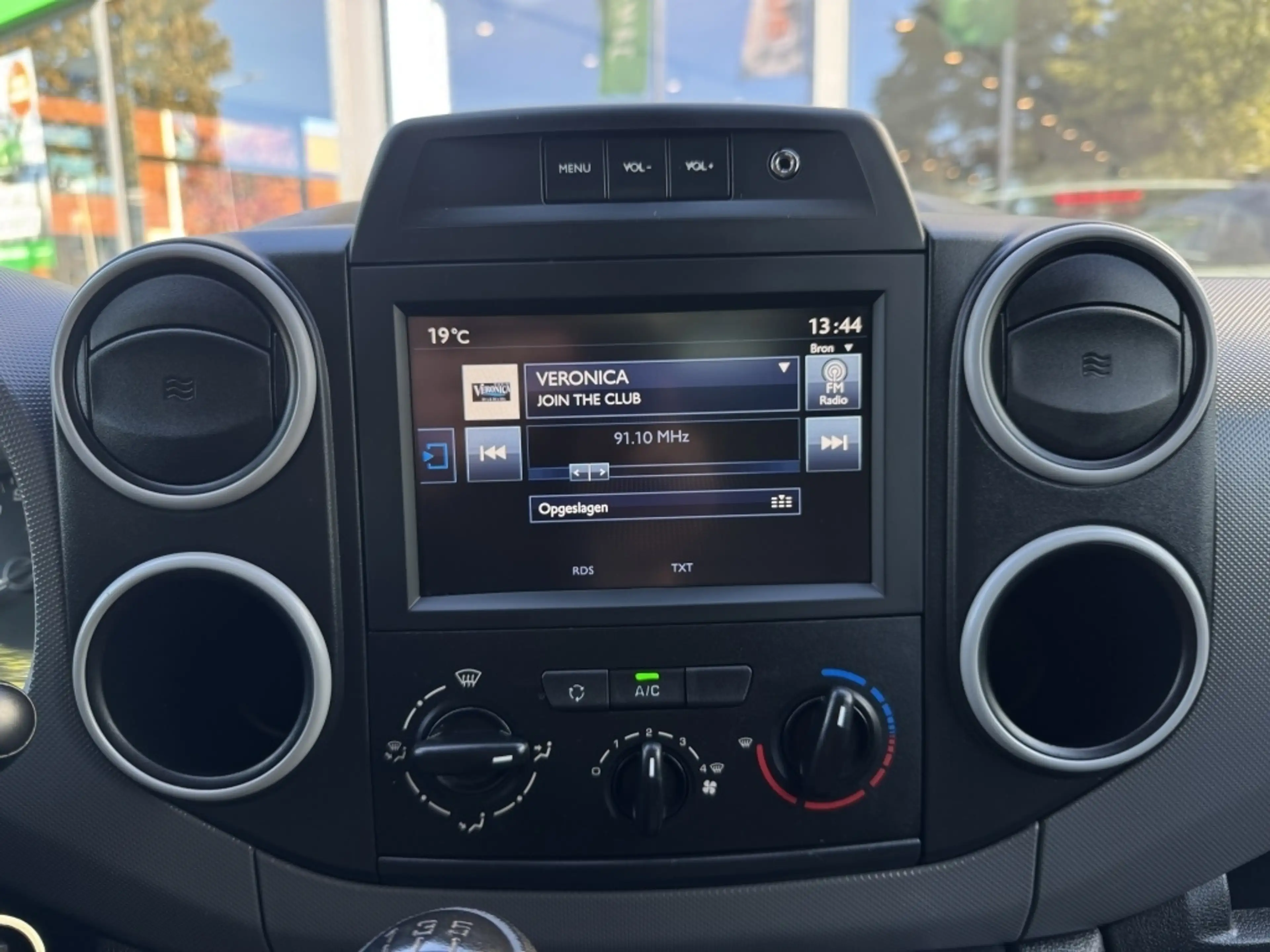 Peugeot Partner 120 1.6 BlueHDi L1PP — photo 11
