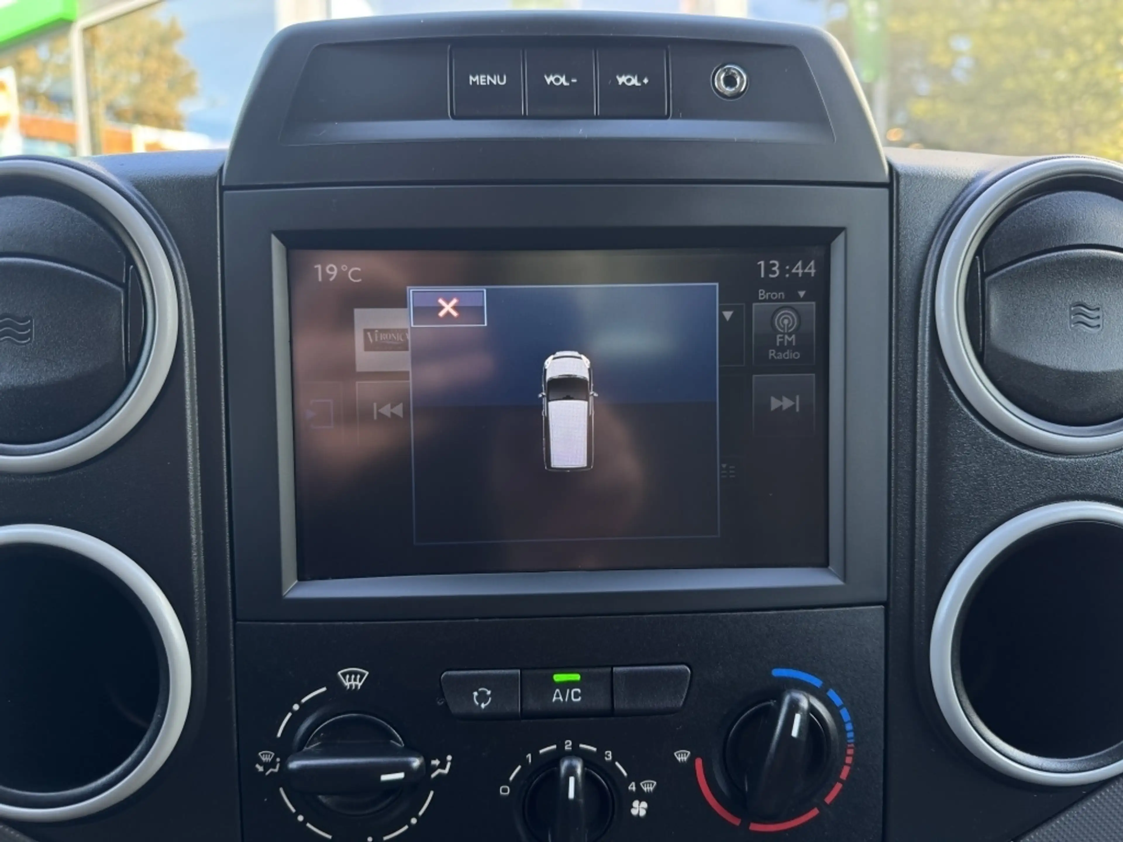 Peugeot Partner 120 1.6 BlueHDi L1PP — photo 12