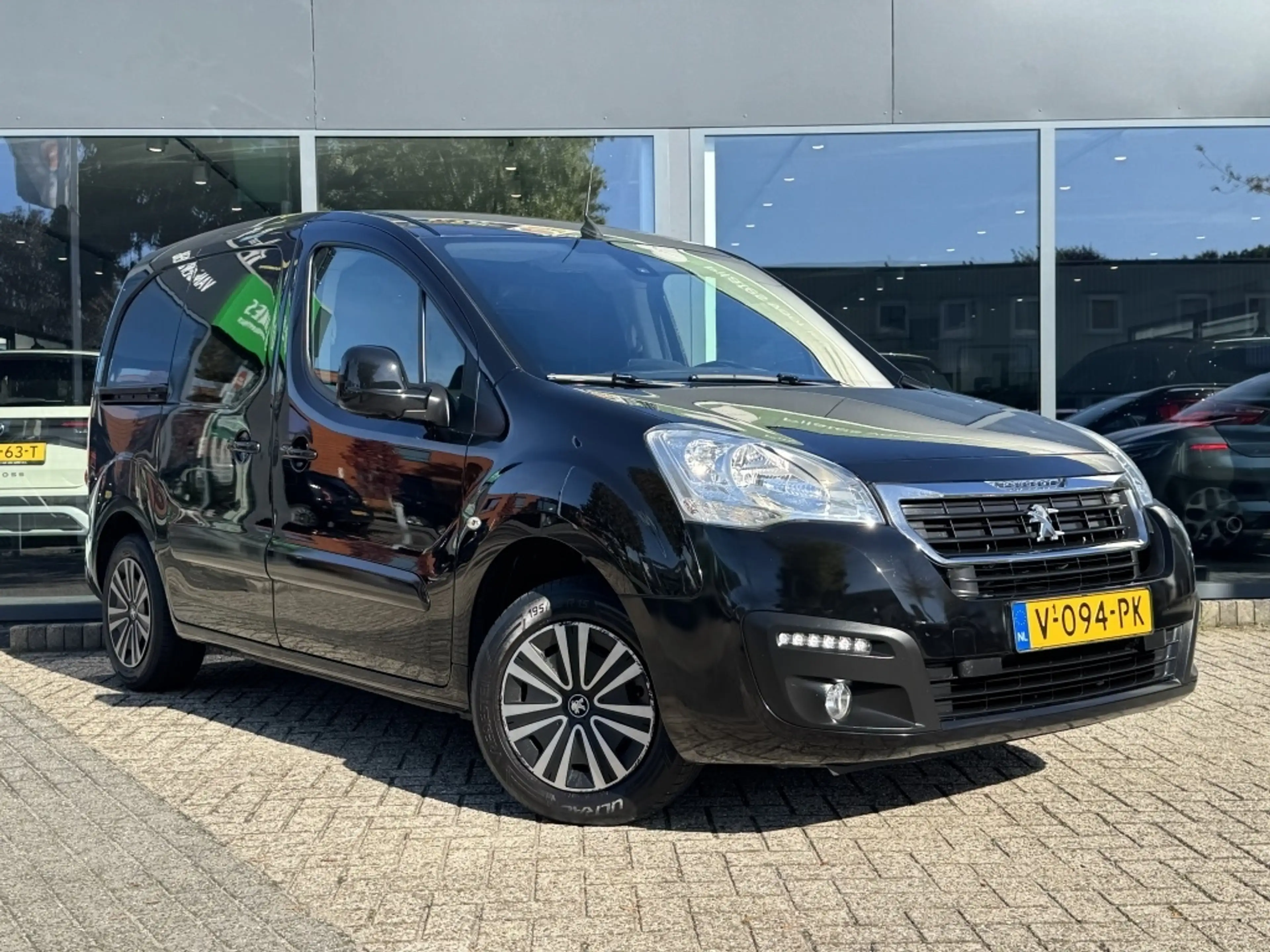 Peugeot Partner 120 1.6 BlueHDi L1PP — photo 2