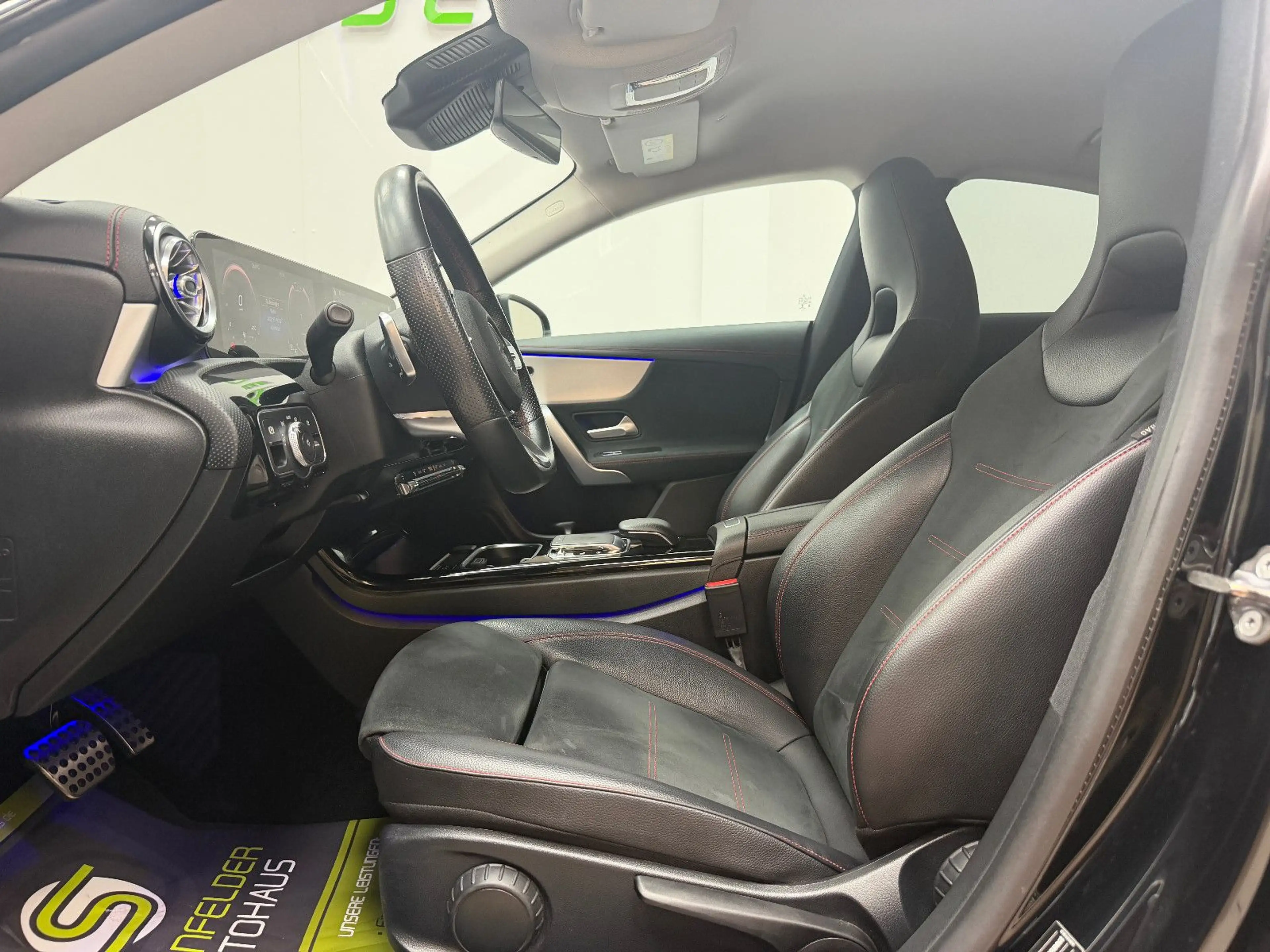 Mercedes-Benz CLA 220 AMG LINE / WIDESCREEN / KAMERA — photo 12