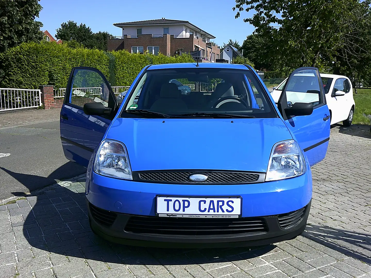 Ford Fiesta Ghia Blau - 1