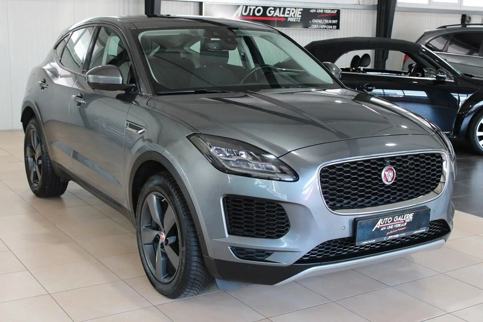 Jaguar E-Pace 2,0 D150*Tüv NEU*Digital Tacho*Kamera*TOP Gris - 1