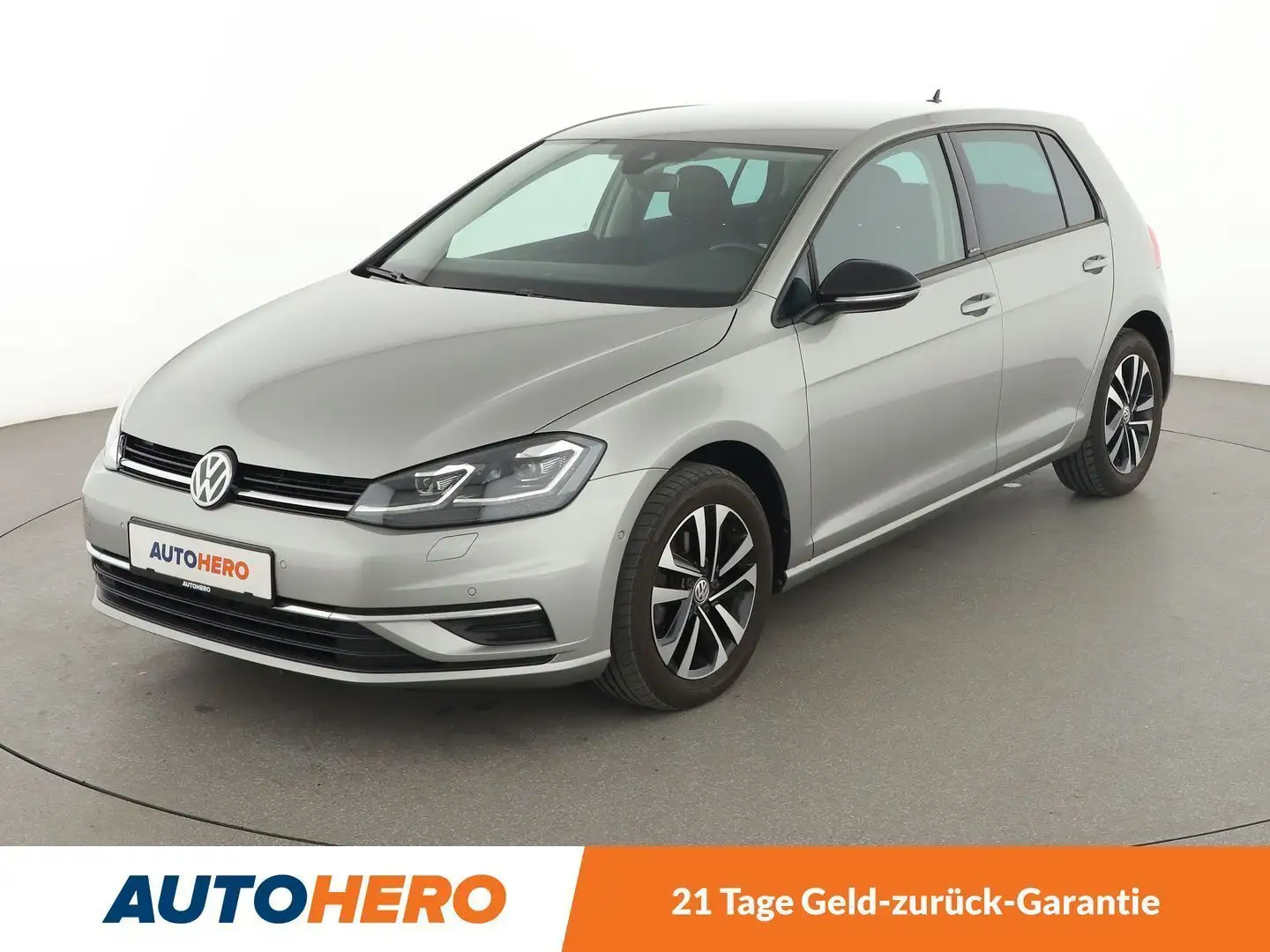 Volkswagen Golf 1.5 TSI ACT IQ.DRIVE Aut.*NAVI*LED*ACC*KLIMA* Grau - 1