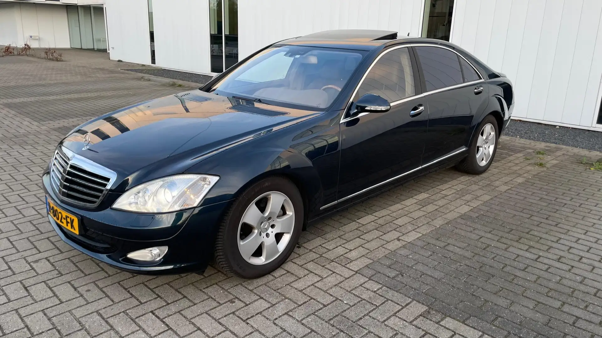 Mercedes-Benz CLS 500 S500 4-Matic Lang Синій - 1