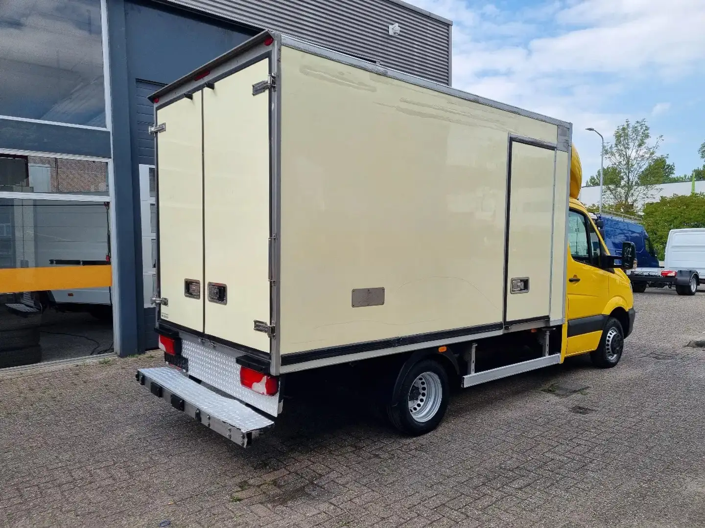 Mercedes-Benz Sprinter 516 CDI koelkoffer Carrier Pulsor 400 MT ST 380V E - 2