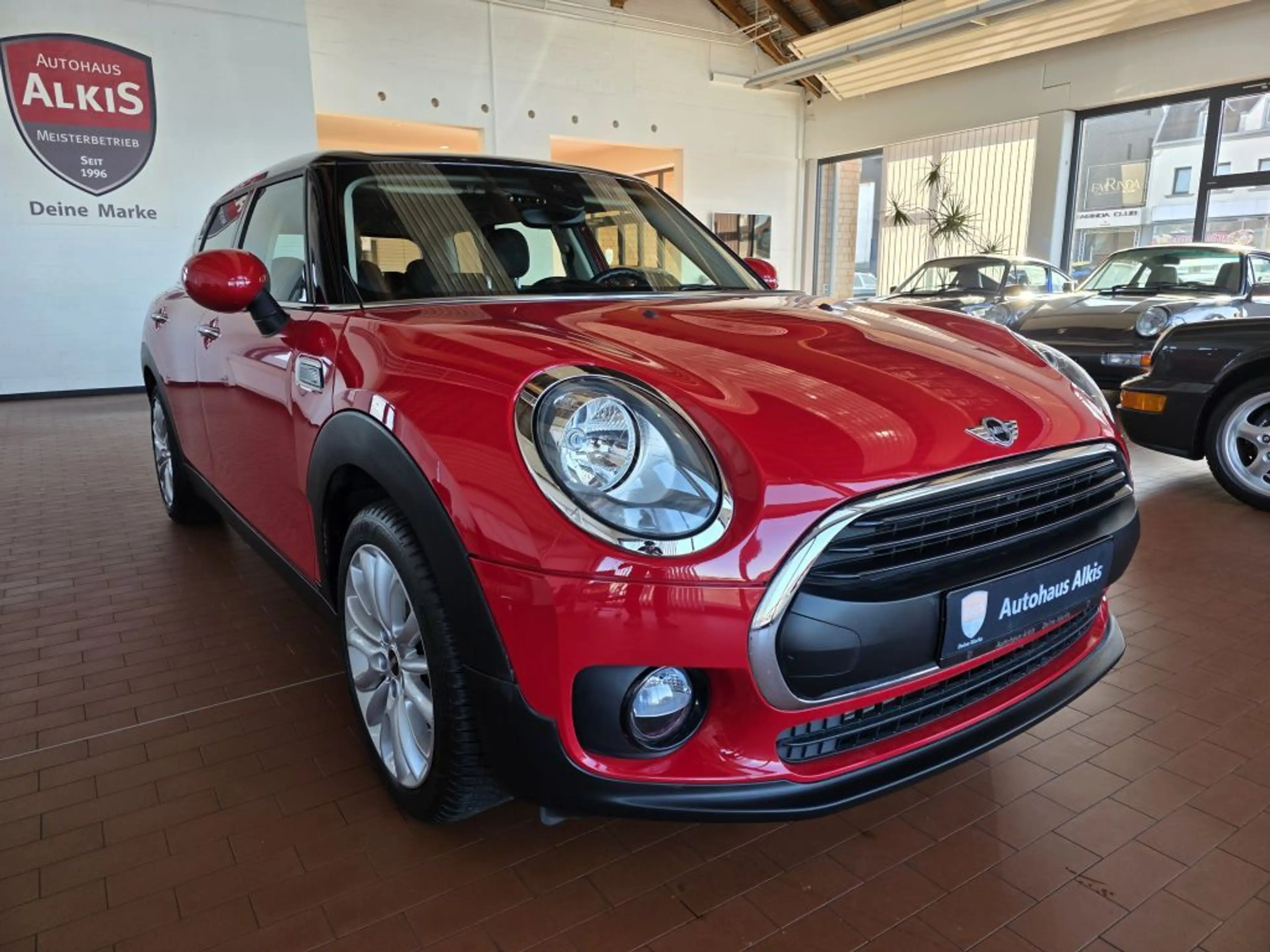 MINI One Clubman Mini One Clubman Autom+NAVI+Keyless+17 Zoll — photo 4