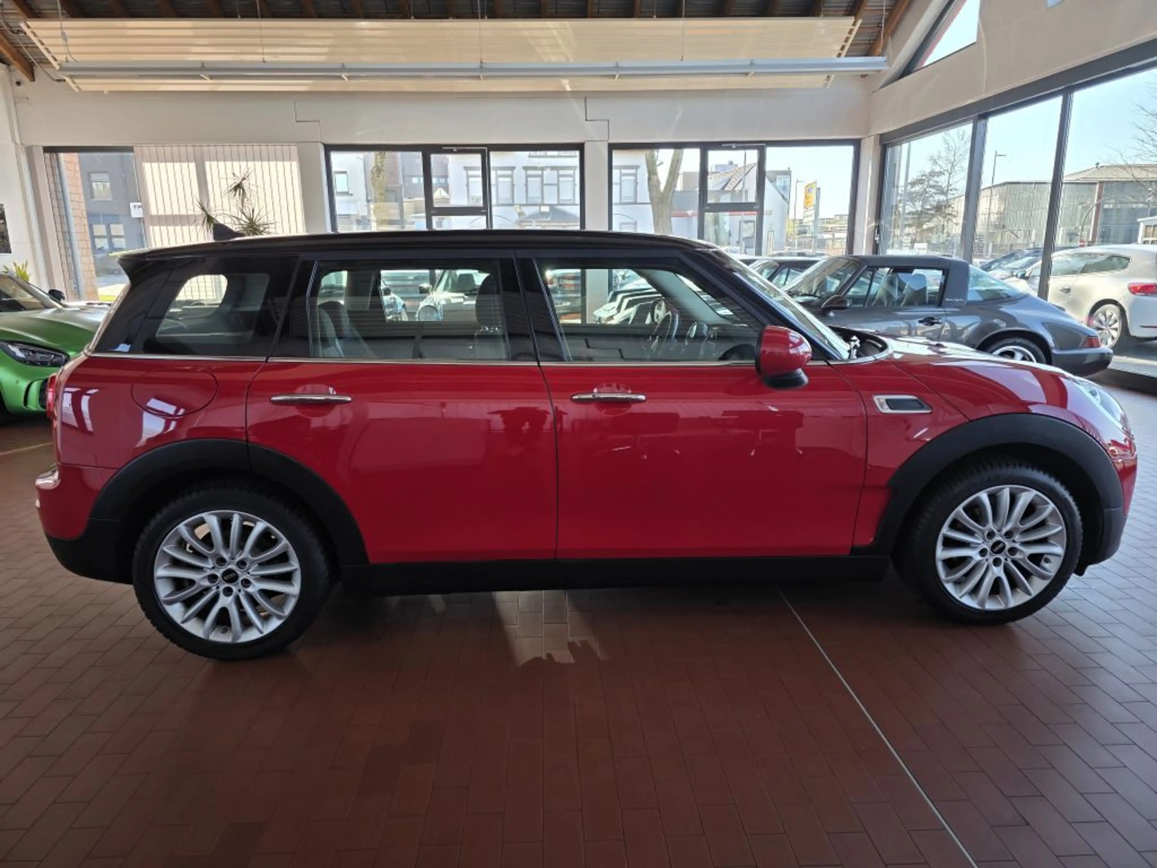MINI One Clubman Mini One Clubman Autom+NAVI+Keyless+17 Zoll — photo 7