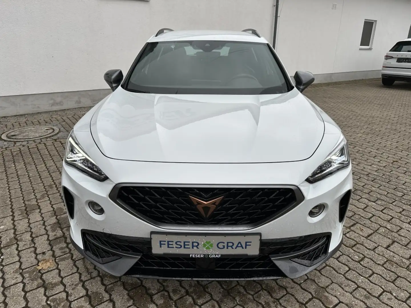 CUPRA Formentor 2.0 TSI DSG ACC eHECK FaPa-XL NAVI Weiß - 2