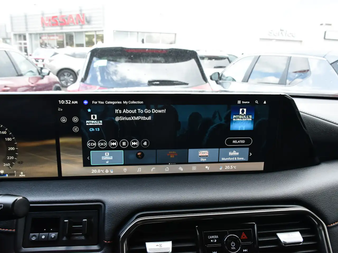 Nissan Armada снимка Nissan Armada