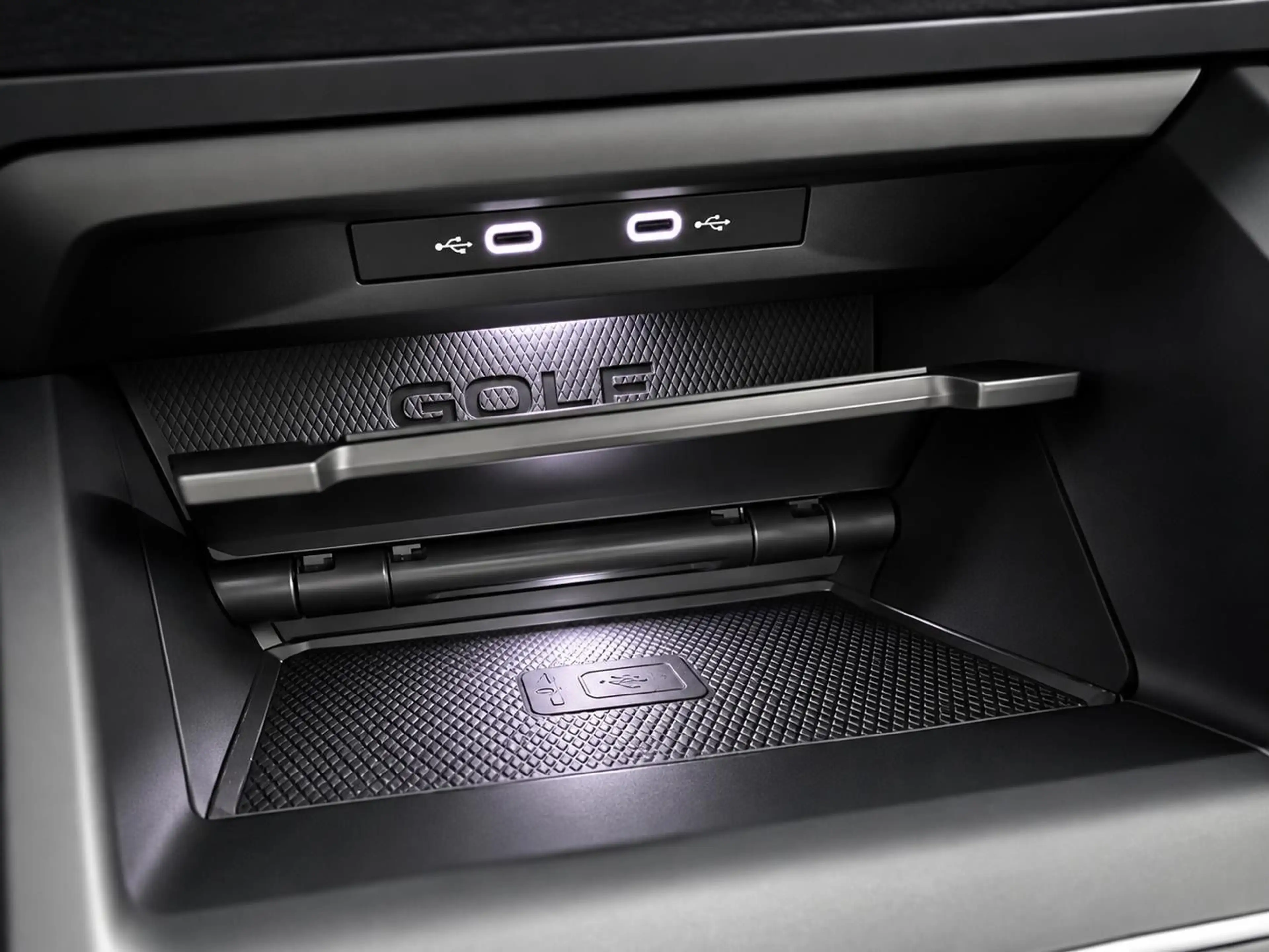 Volkswagen Golf VIII Lim. GTI Clubsport * R-KAMERA * 8x ALU — photo 12
