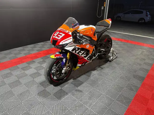 Honda e MOTO Honda CBR 1000 RR-R SP