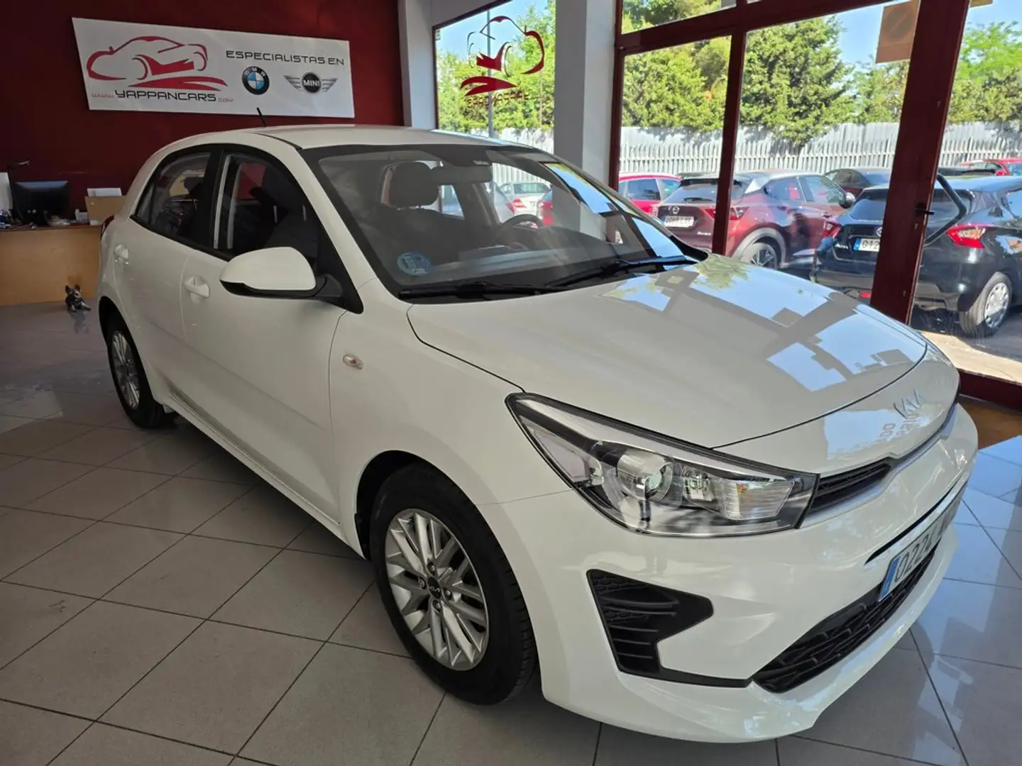 Kia Rio 1.0 T-GDi 74kW (100CV) MHEV iMT Concept Blanco - 1