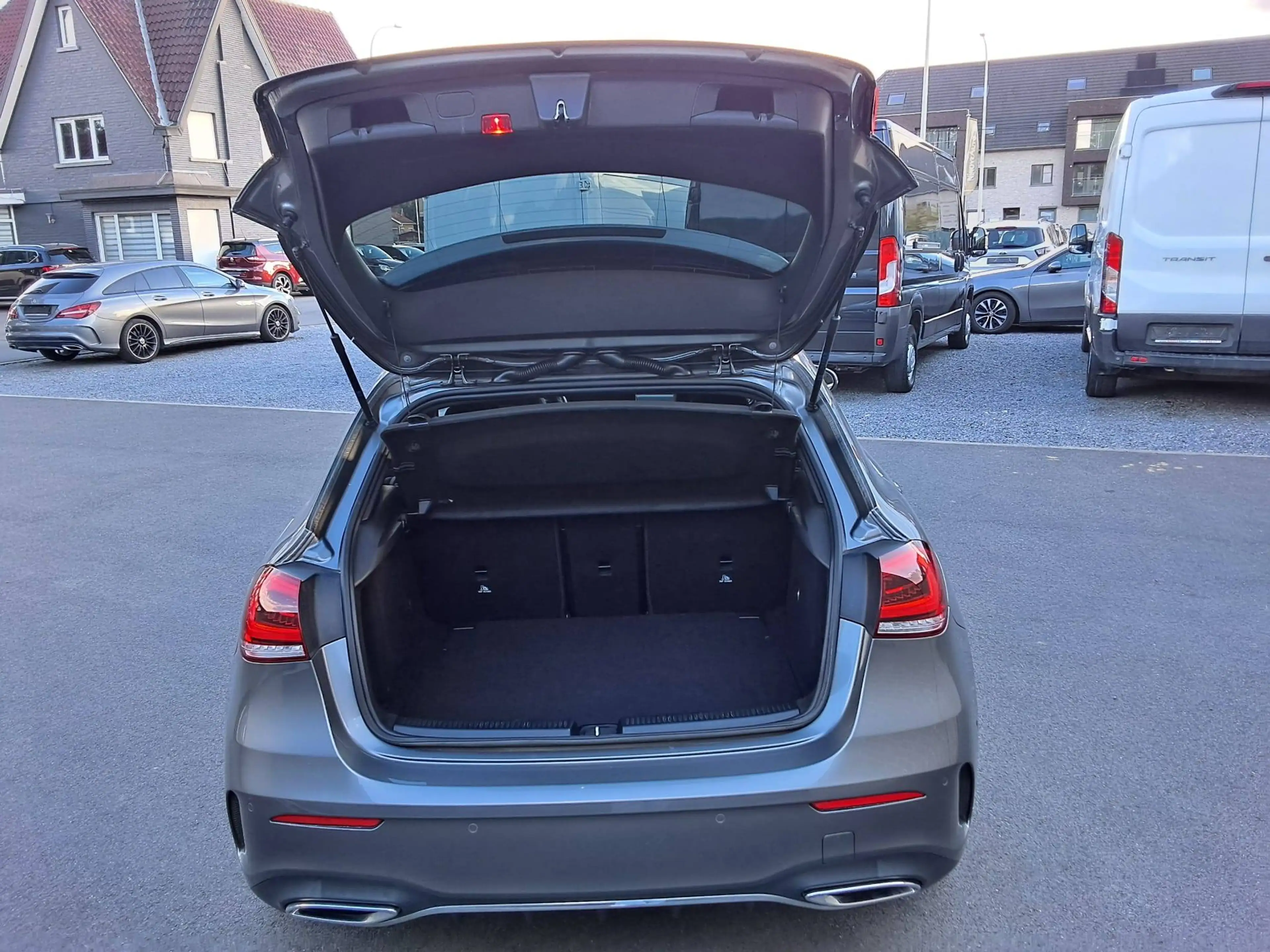 Mercedes-Benz A 200 AMG AUTOMAAT CARPLAY CAMERA 360°AIRCO CRUISE* — photo 10