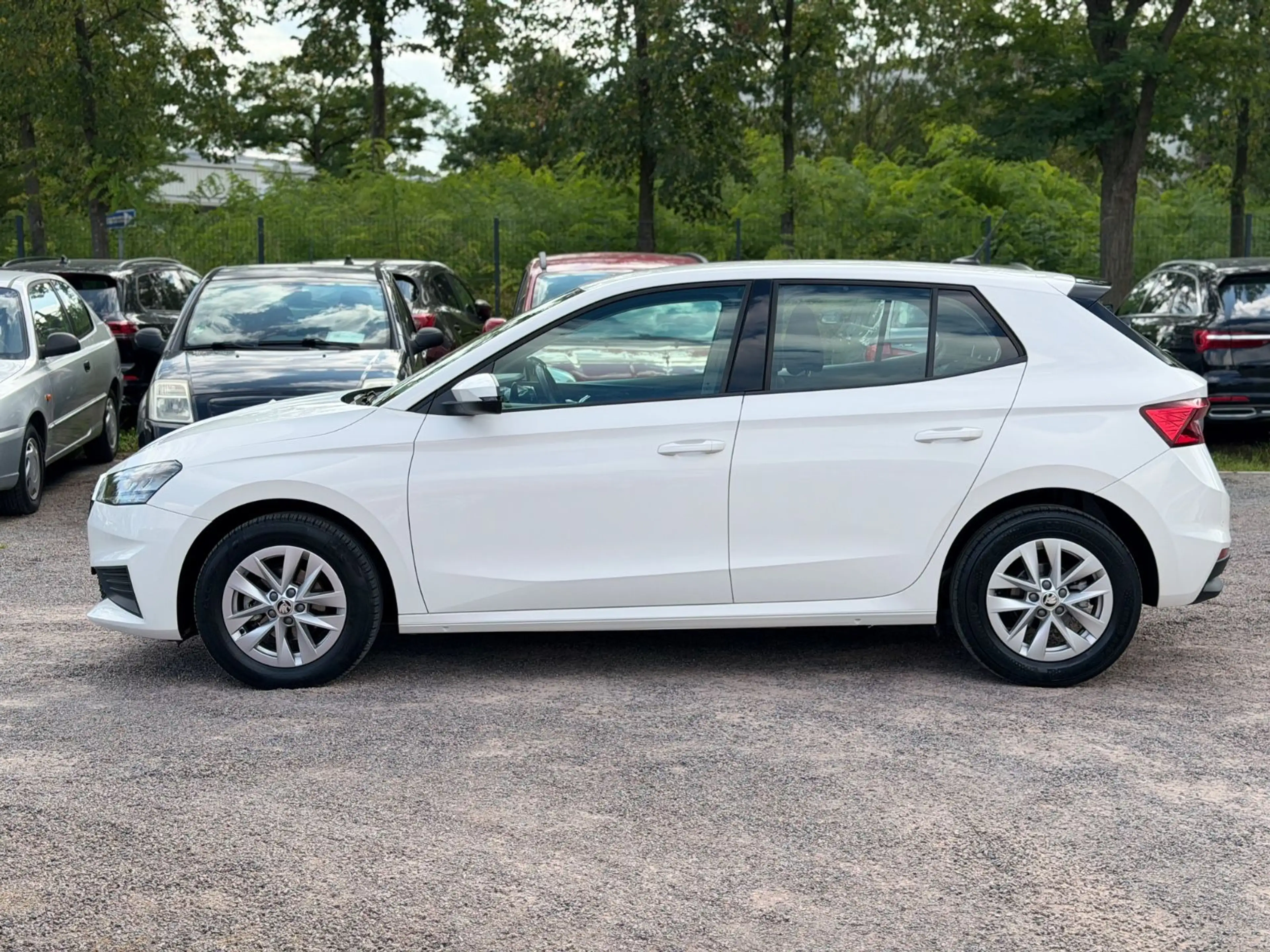 Skoda Fabia Ambition|LANE|TEMP|APPLECAR|PDC|KLIMA|LED — photo 2