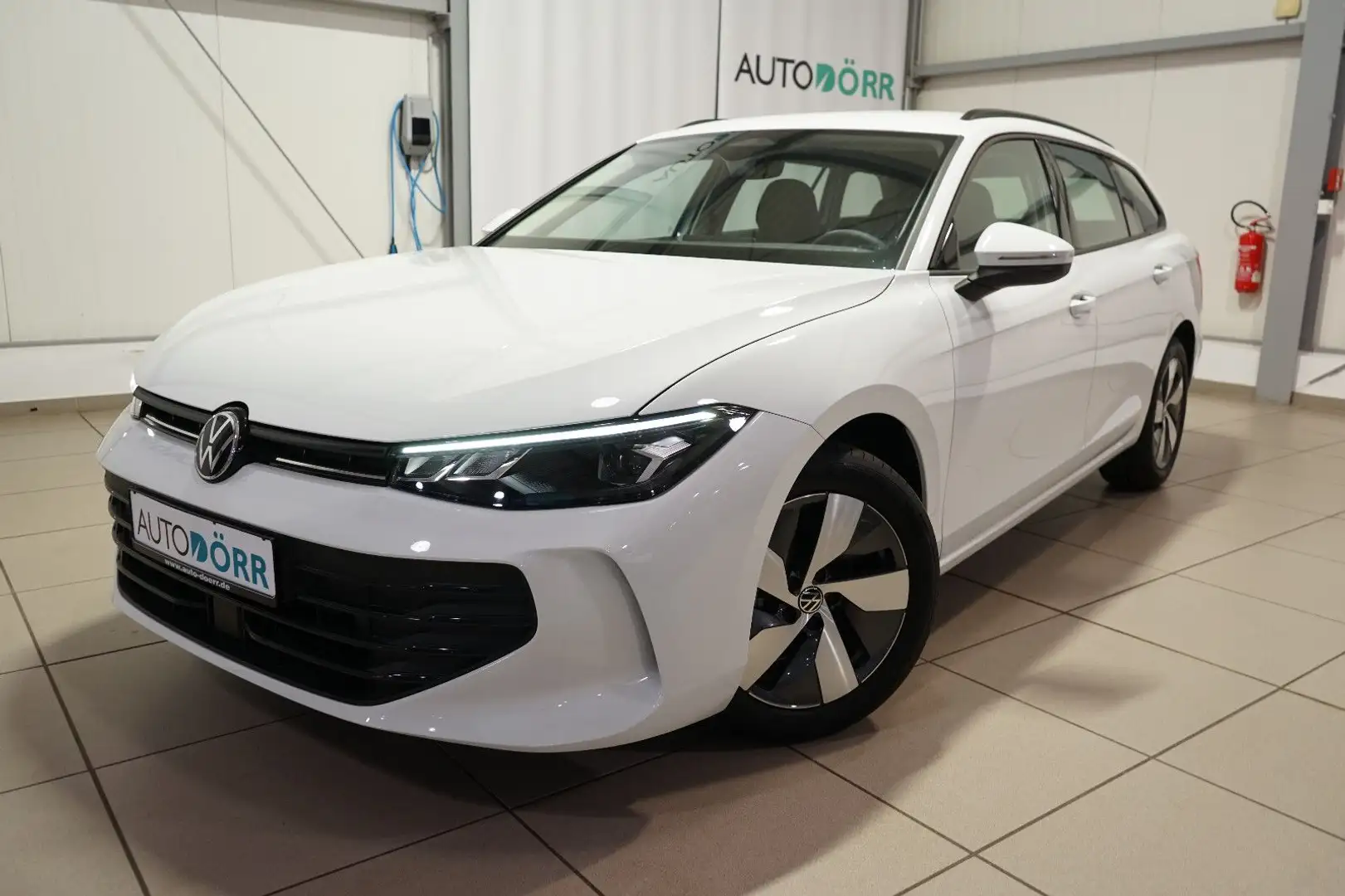 Volkswagen Passat Variant 1.5 eTSI Winterpaket+Kamera+ACC Weiß - 1