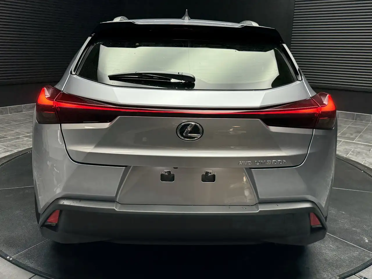 Lexus UX снимка Lexus UX