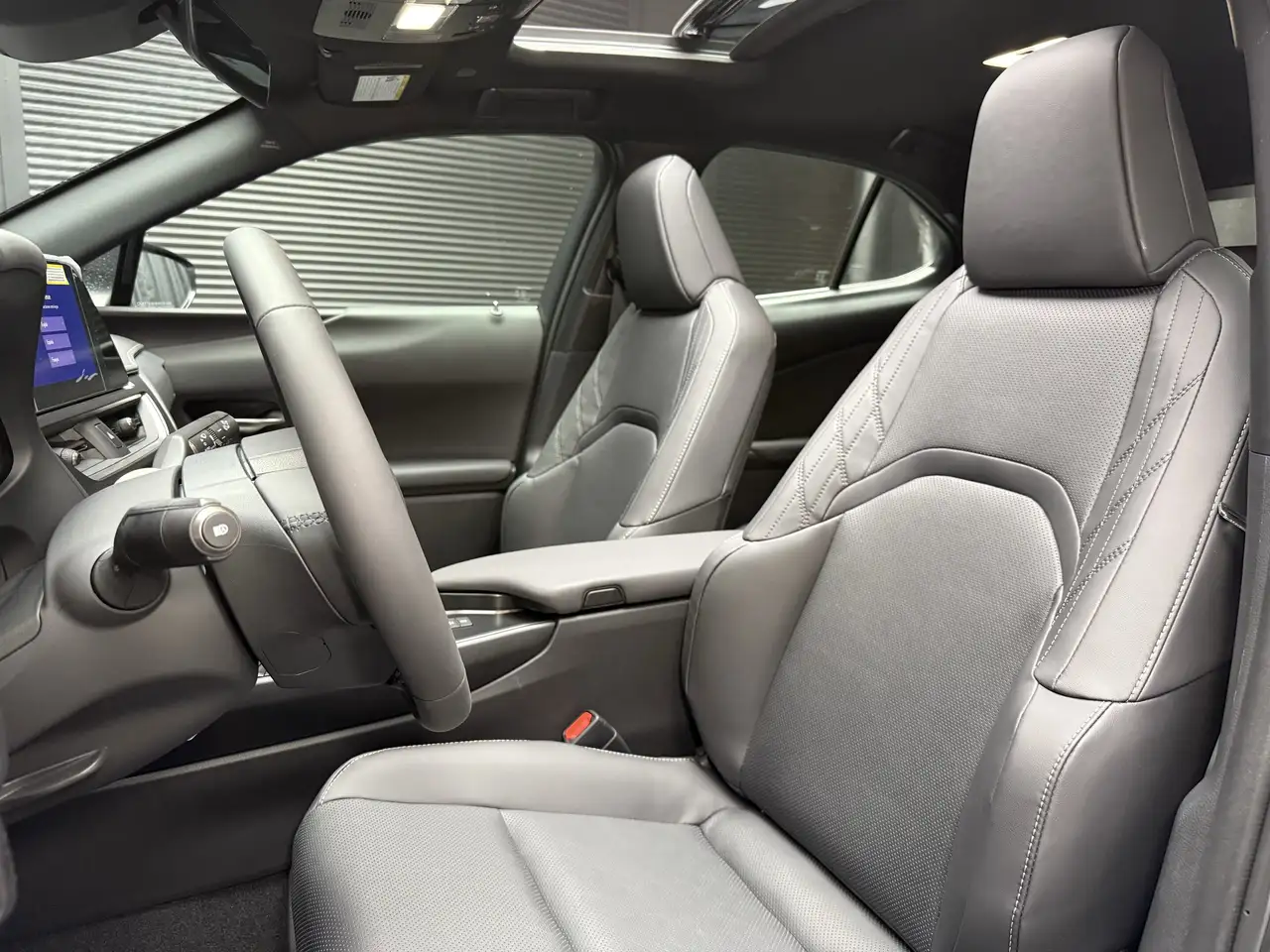 Lexus UX снимка Lexus UX