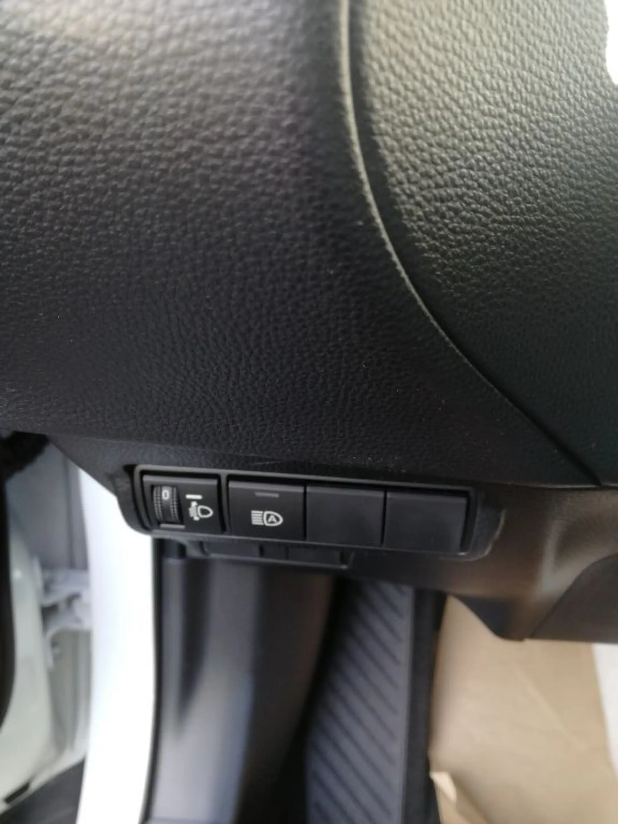 Toyota Corolla Cross Hybrid 2.0 VVT-i 4x4 Team D — photo 12