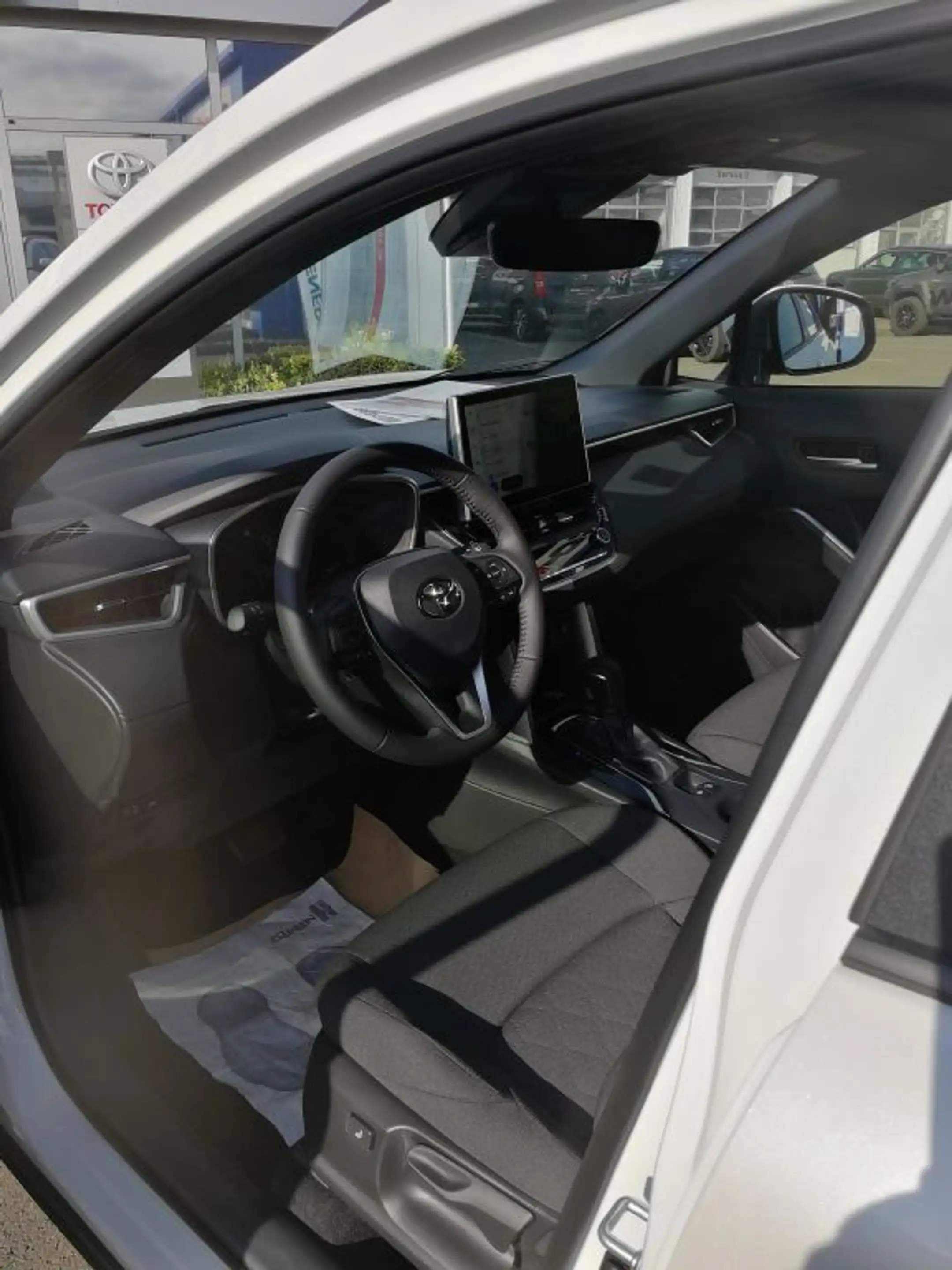 Toyota Corolla Cross Hybrid 2.0 VVT-i 4x4 Team D — photo 8