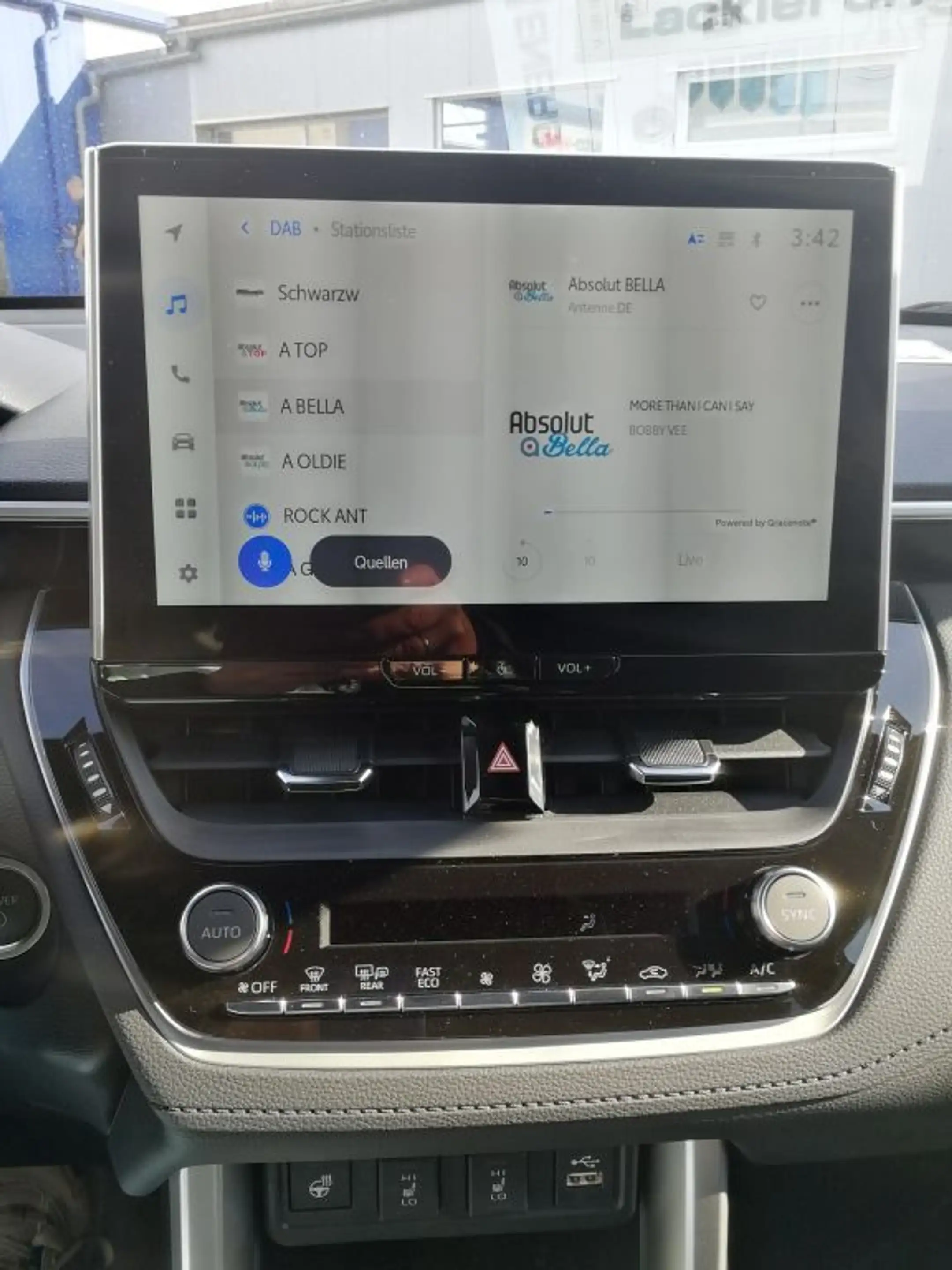 Toyota Corolla Cross Hybrid 2.0 VVT-i 4x4 Team D — photo 15