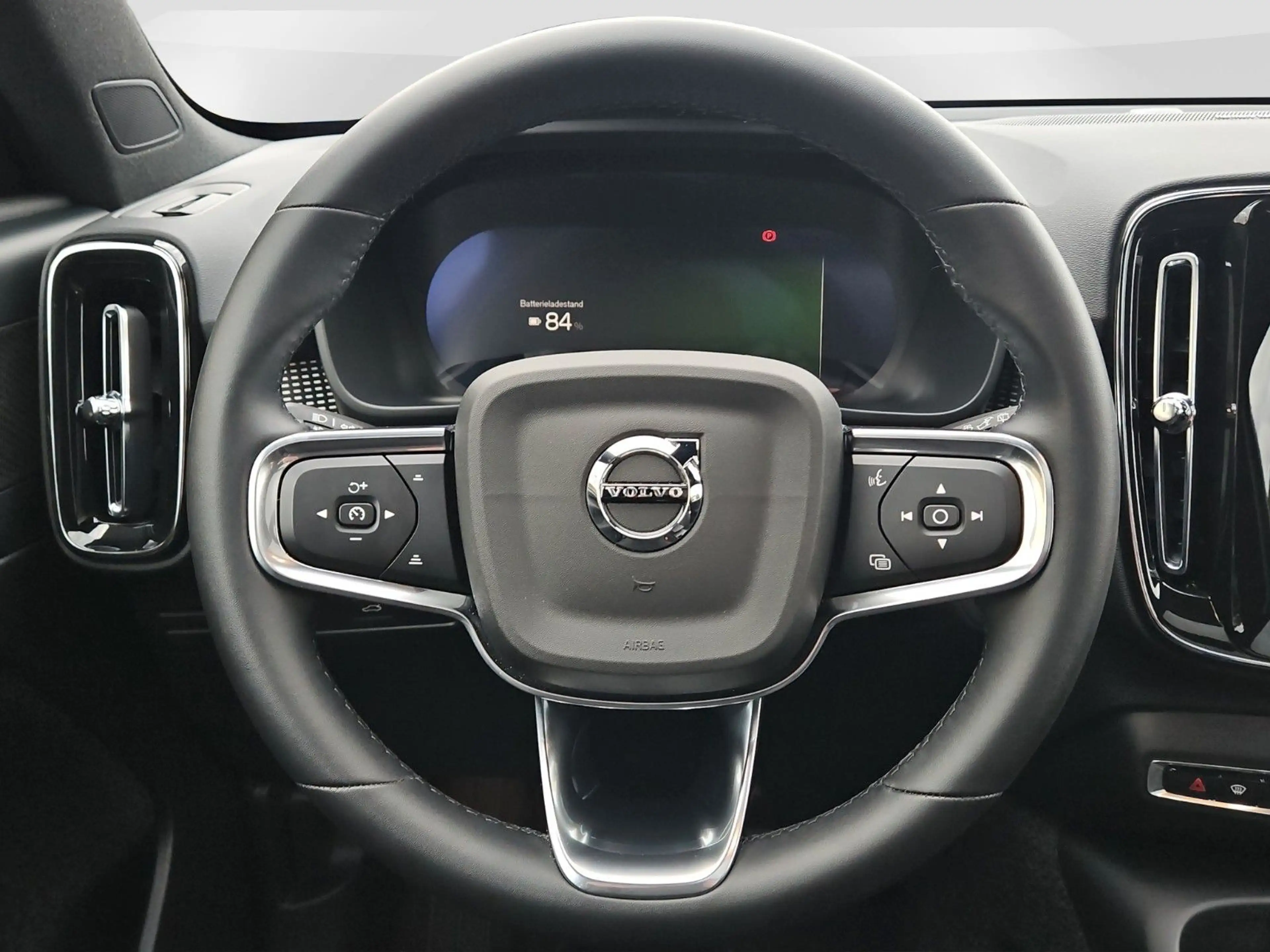 Volvo EX40 Ultra Extended Range 360°/ BLIS/ Lichtpaket — photo 13