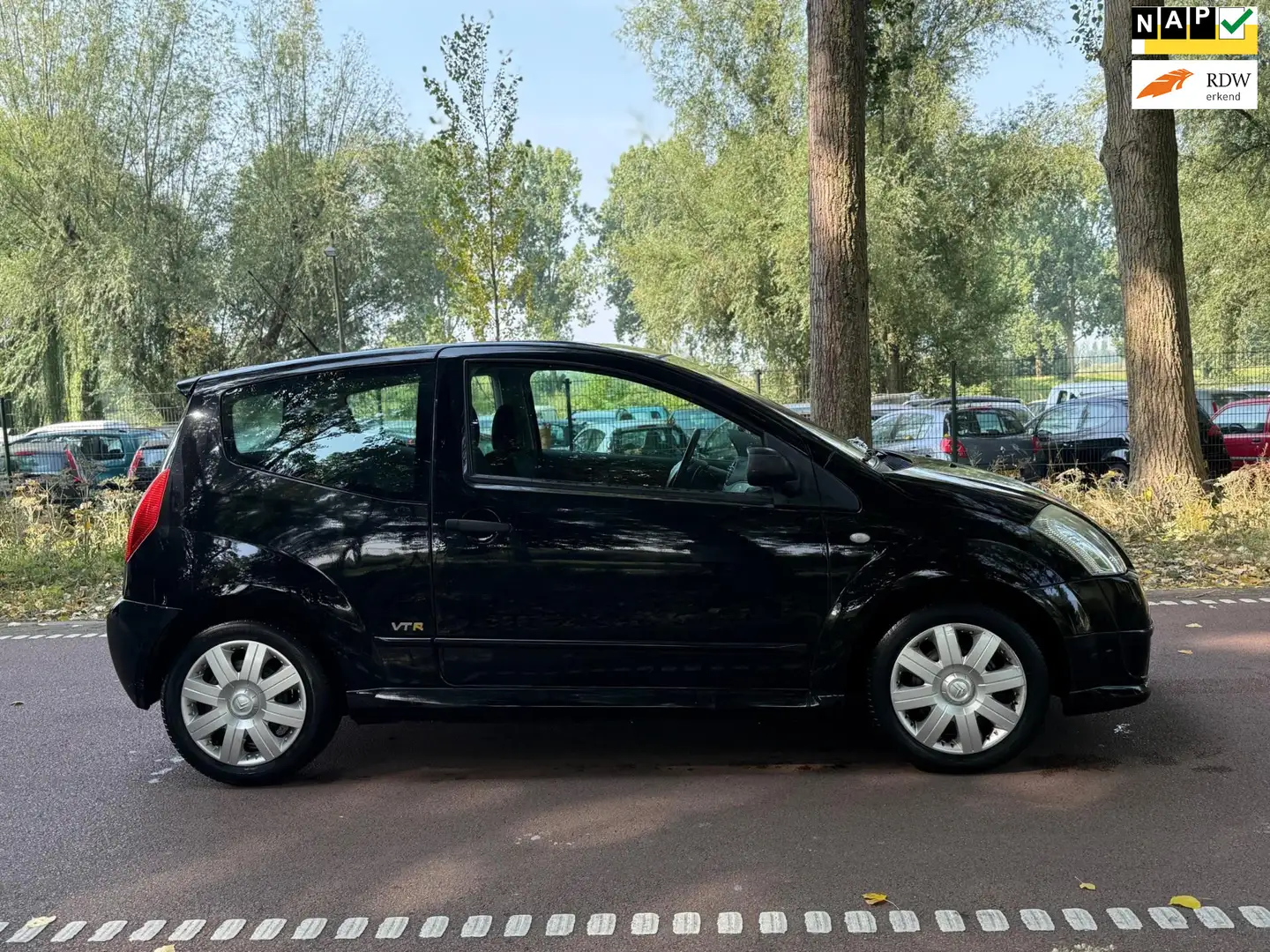 Citroen C2 1.4i Ligne Ambiance AUTOMAAT!AIRCO!VTR!APK!KOOPJE! Zwart - 1